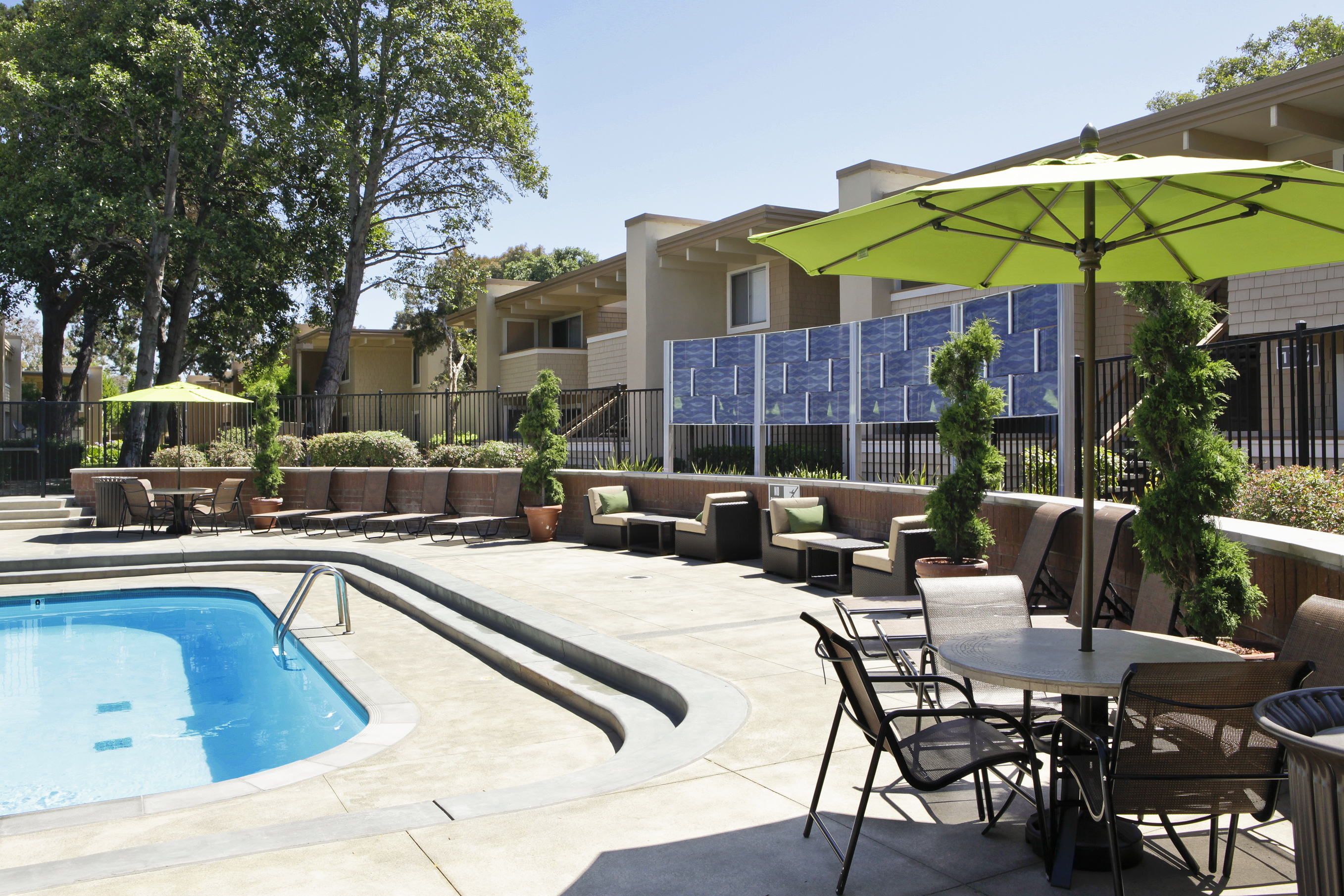 Pool at Eaves (4 of 5)