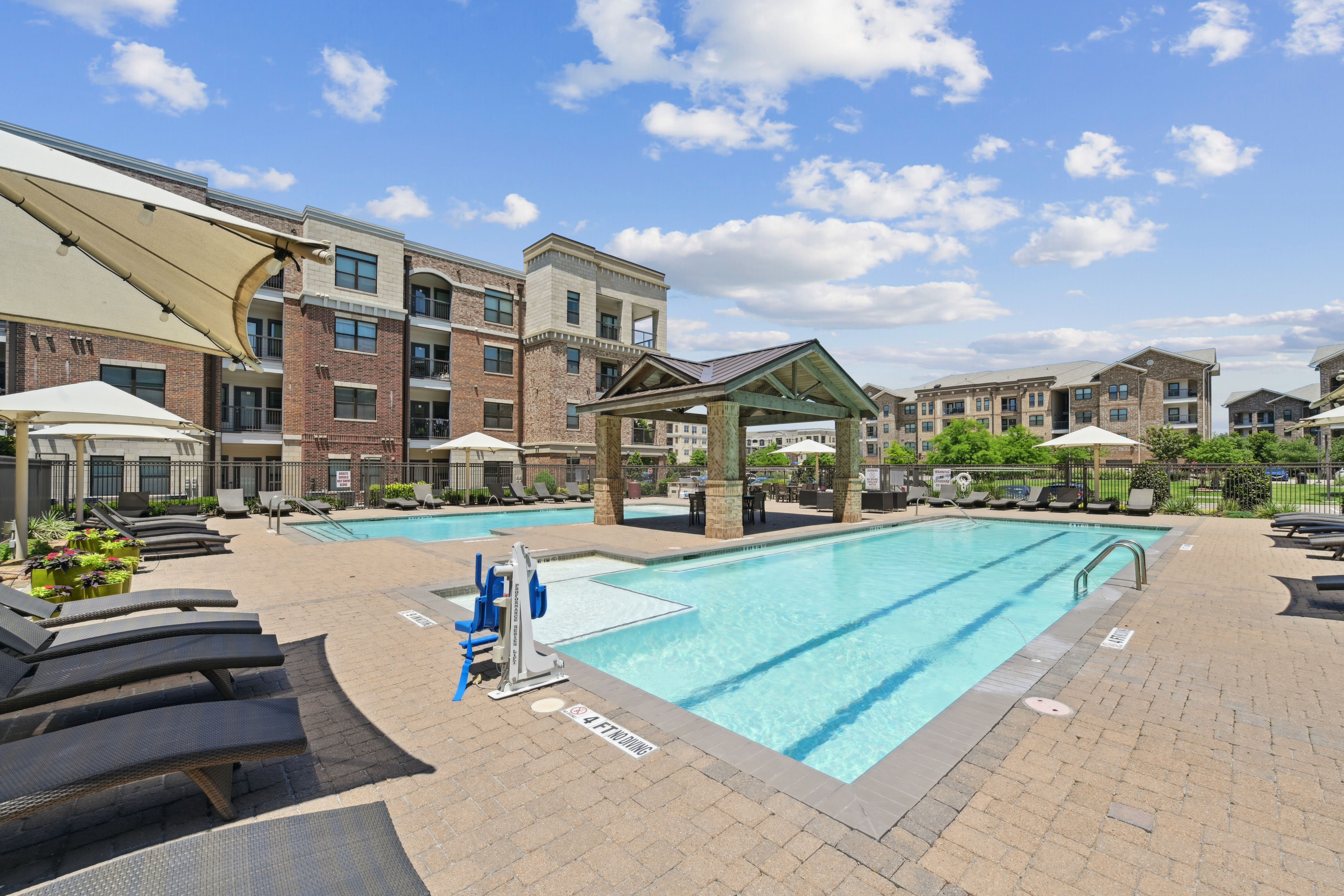 Pool at Avalon (1 of 6)