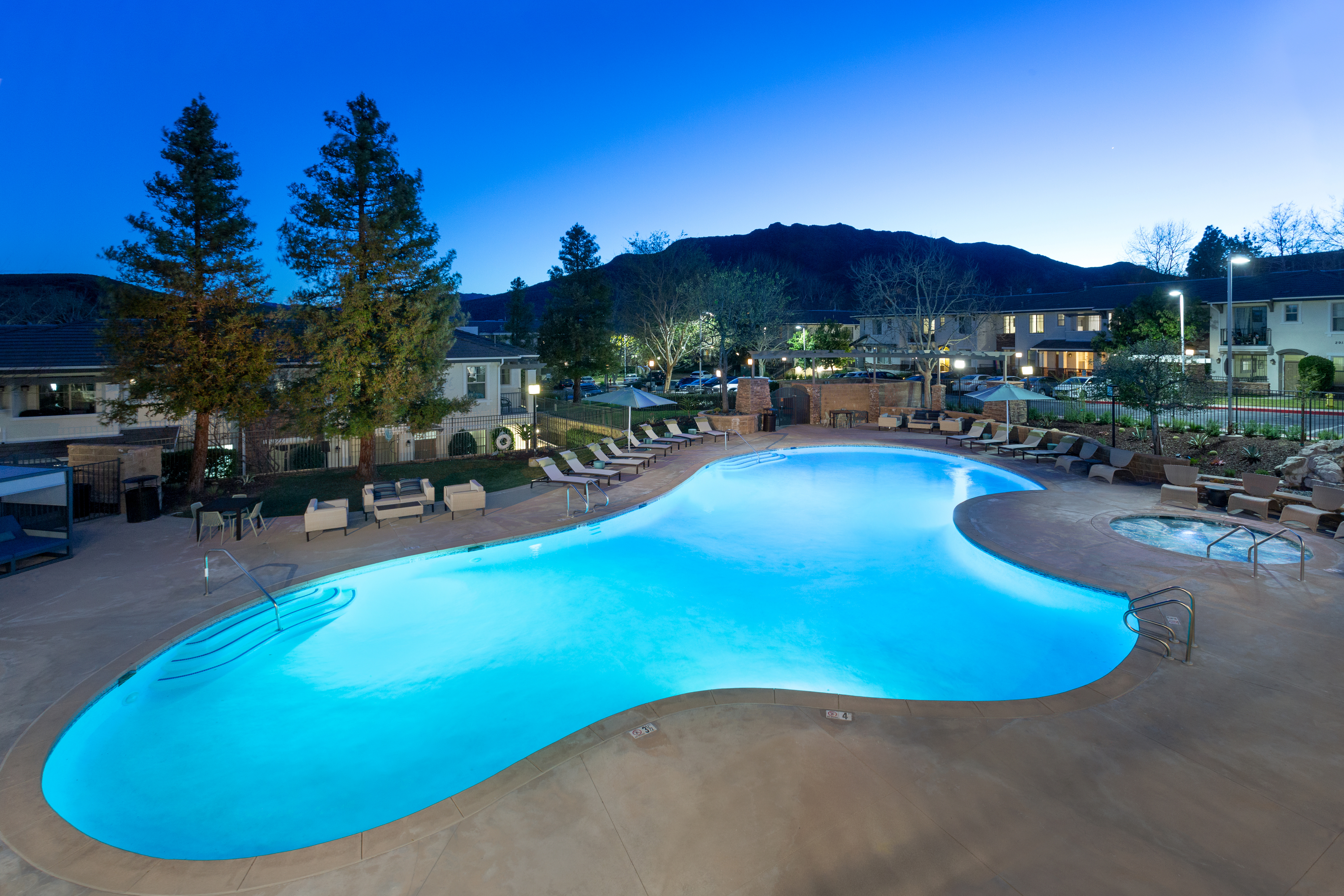 Pool at Avalon Oak Creek (2 of 4)