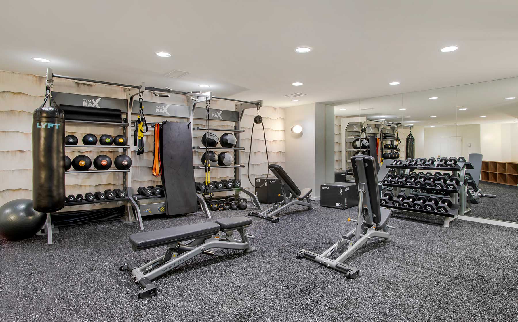 Gym at Avalon Courthouse Place (3 of 5)