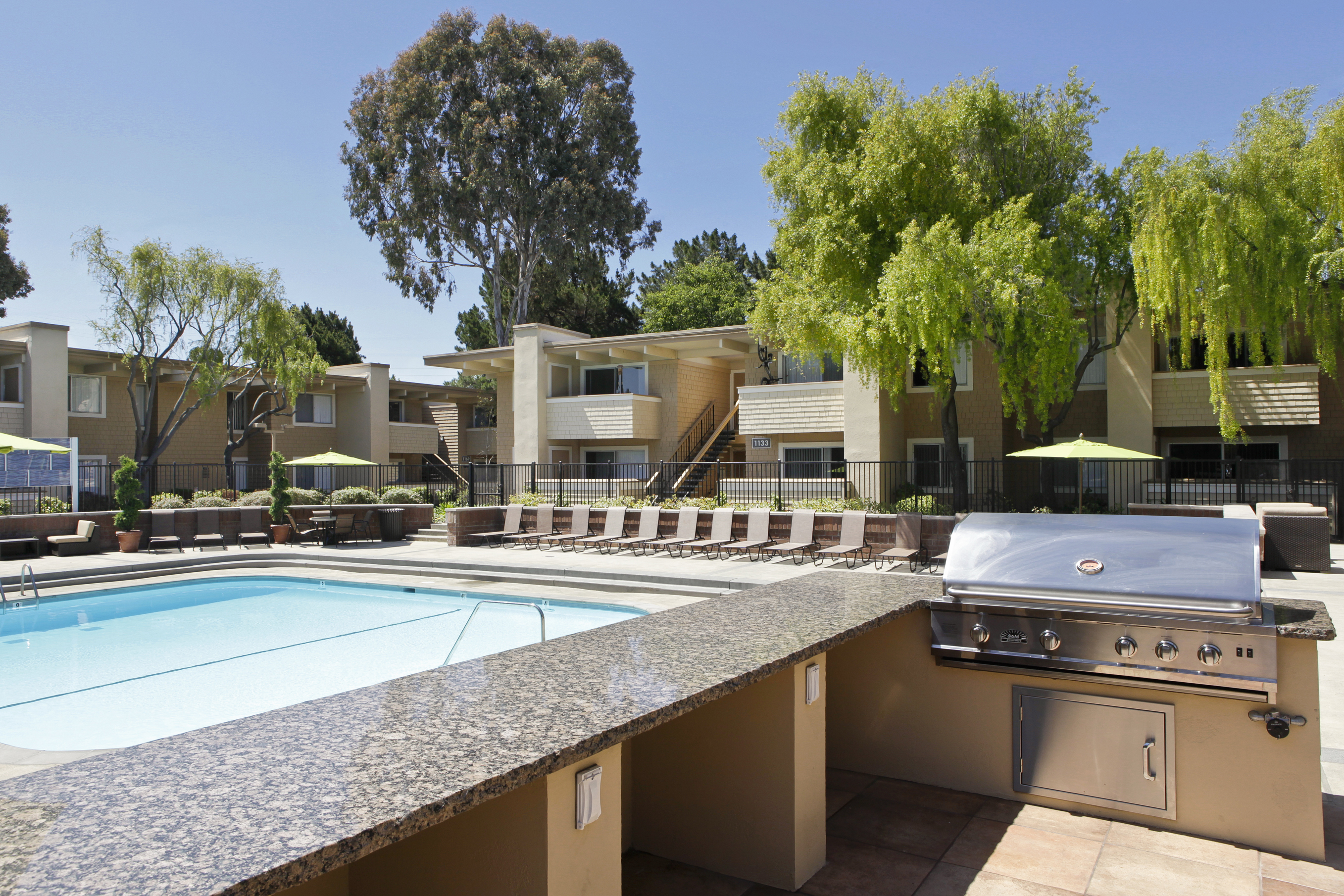 Pool at Eaves (2 of 5)