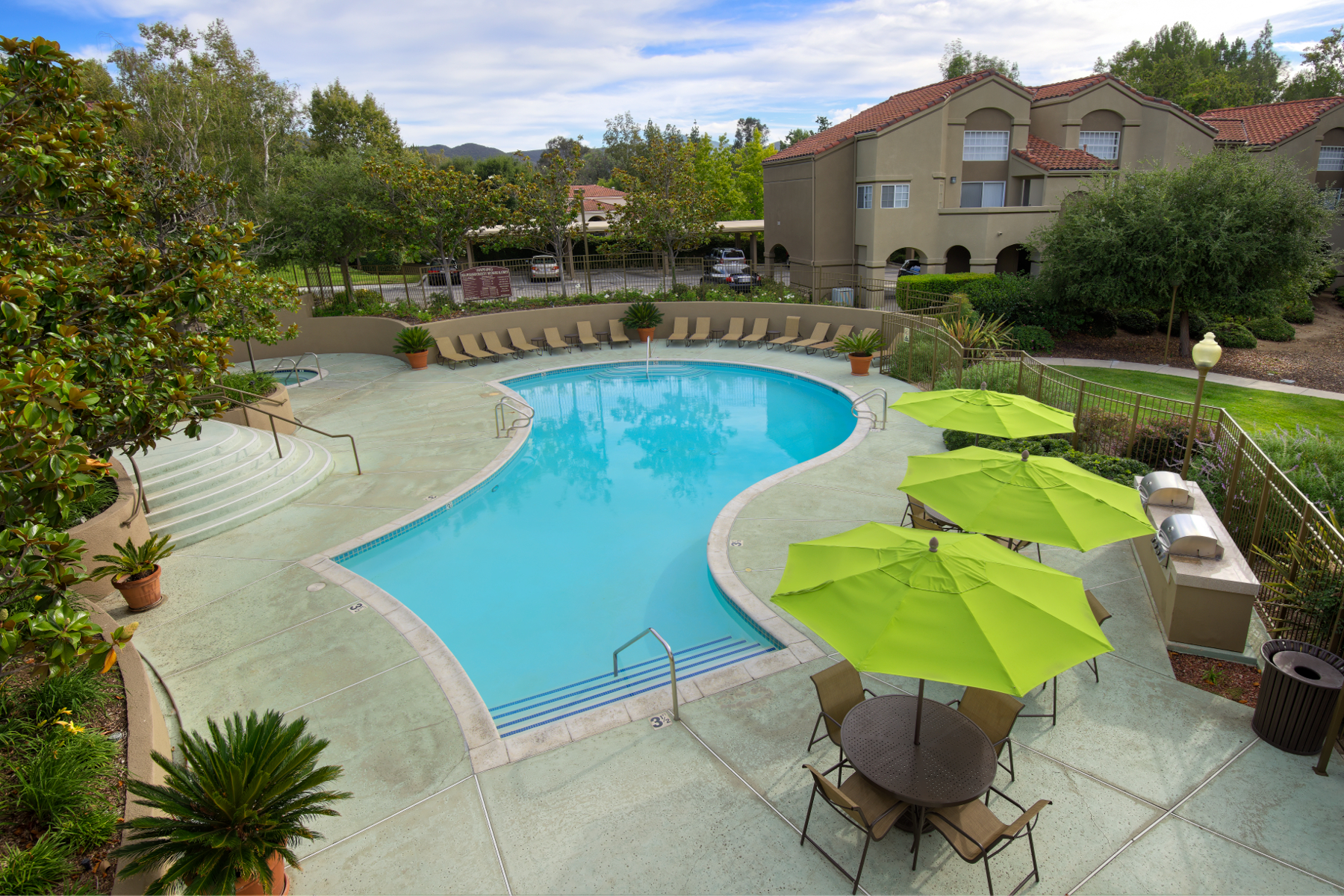 Pool at Eaves (4 of 4)