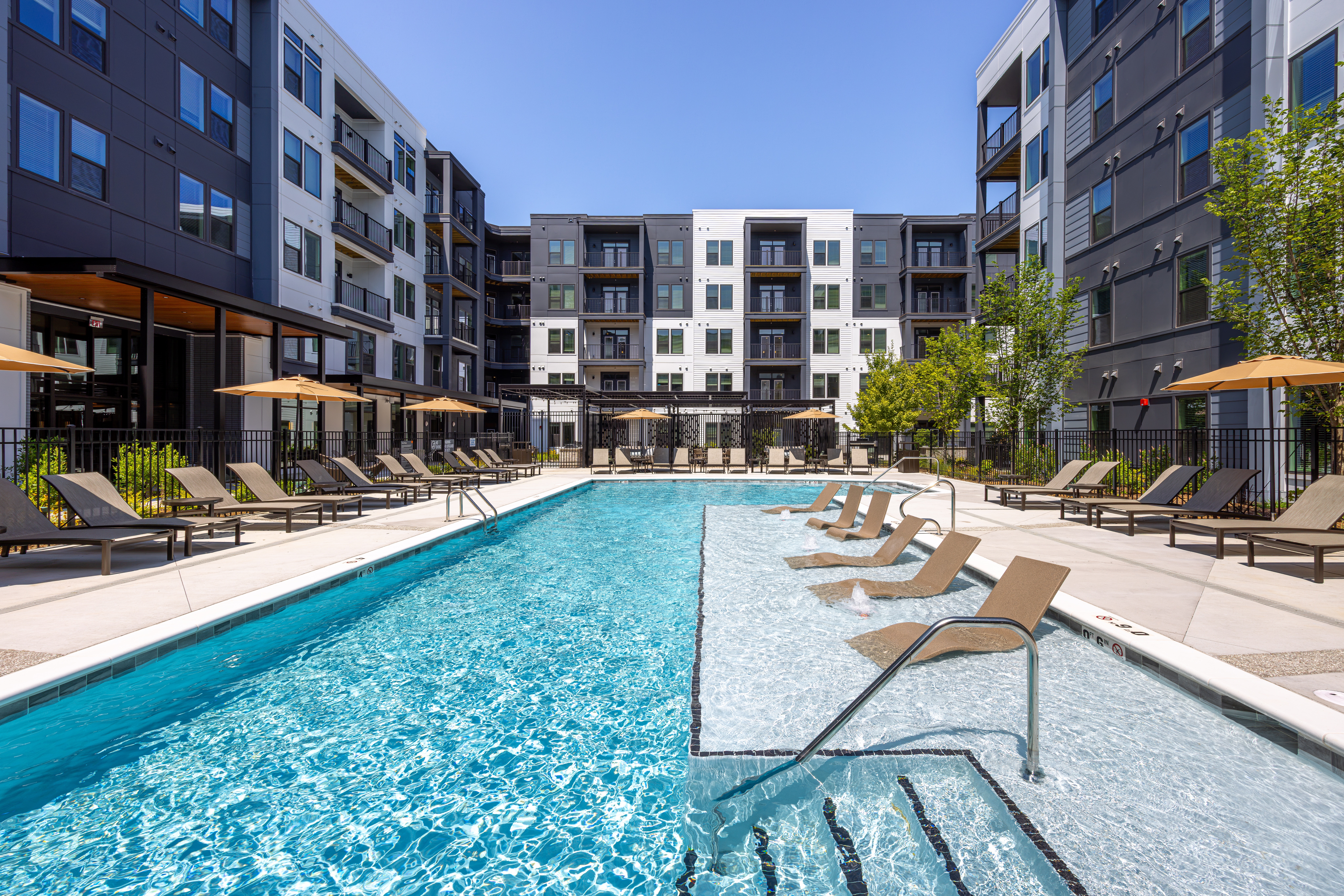 Pool at Avalon Carmel Commons (1 of 2)