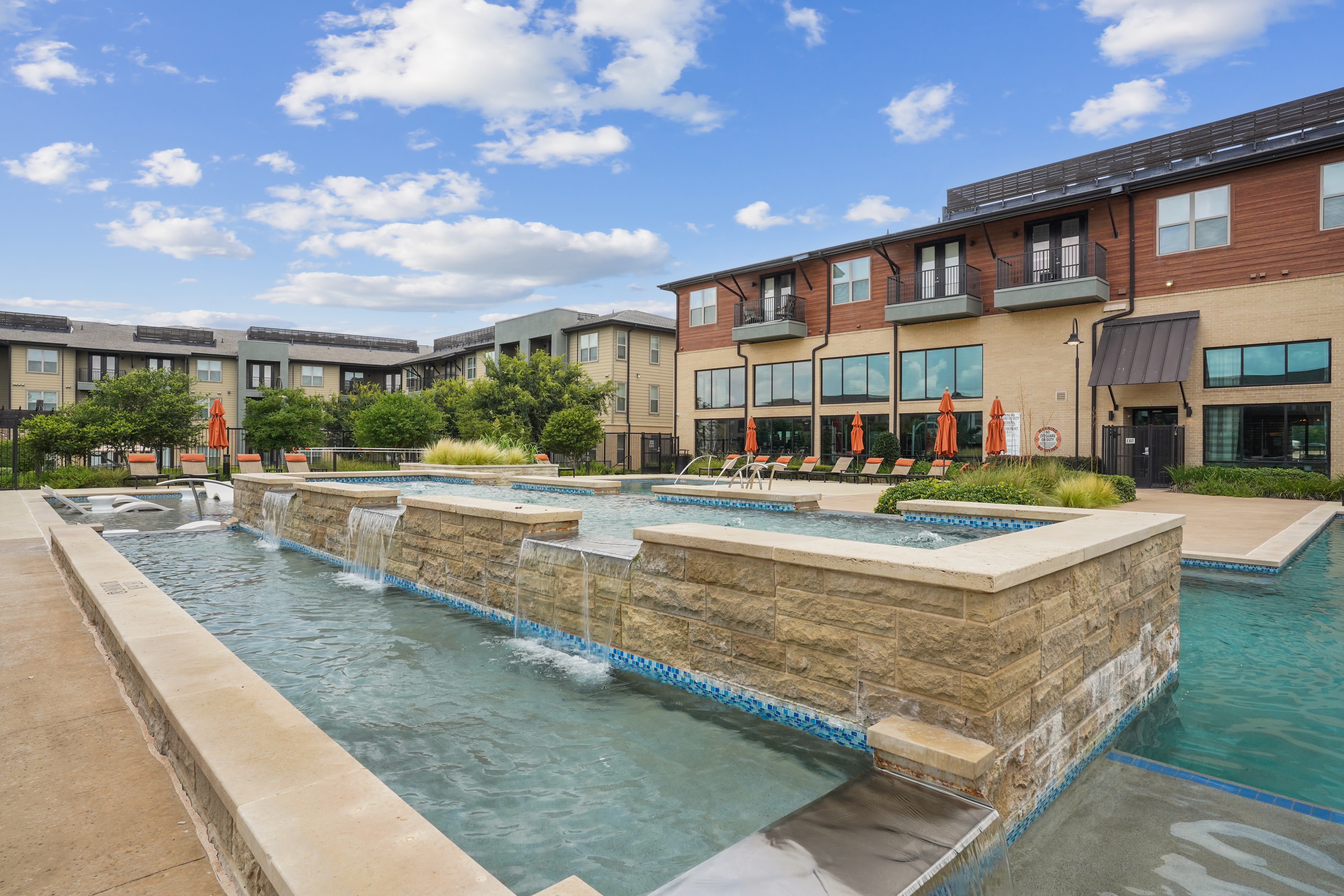 Pool at Avalon Castle Hills (3 of 7)