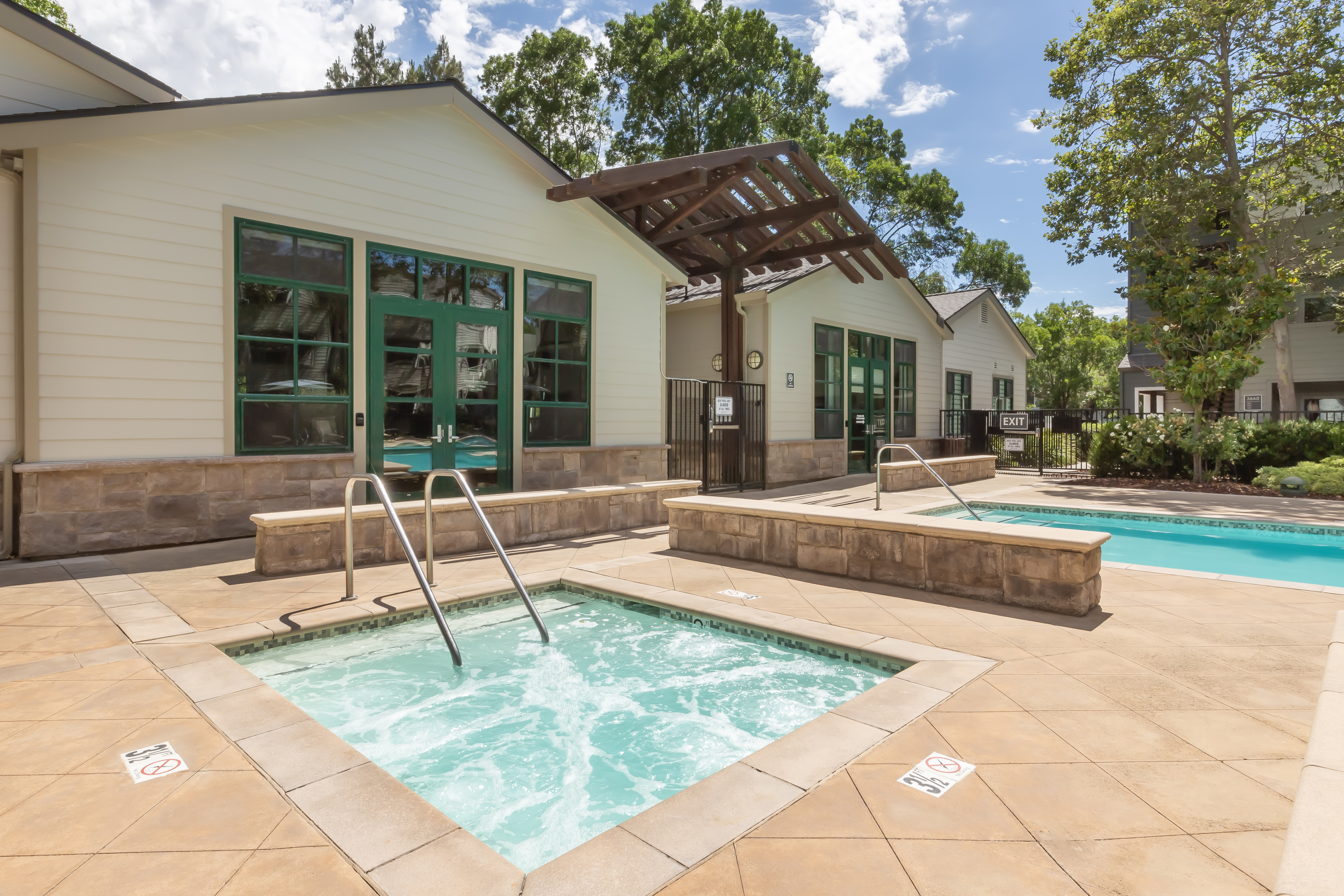 Pool at Eaves (4 of 8)