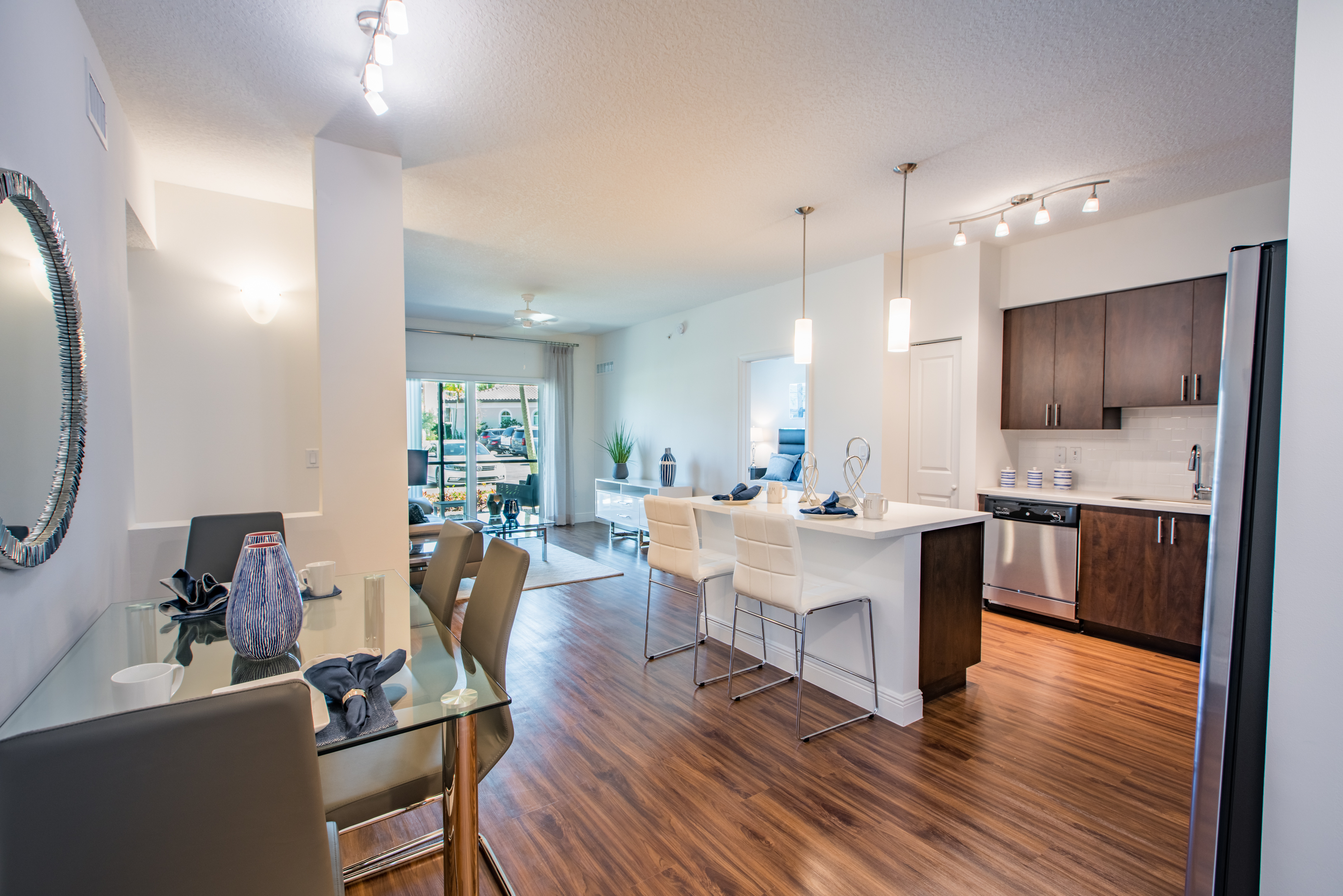 Avalon Miramar 4 of 12