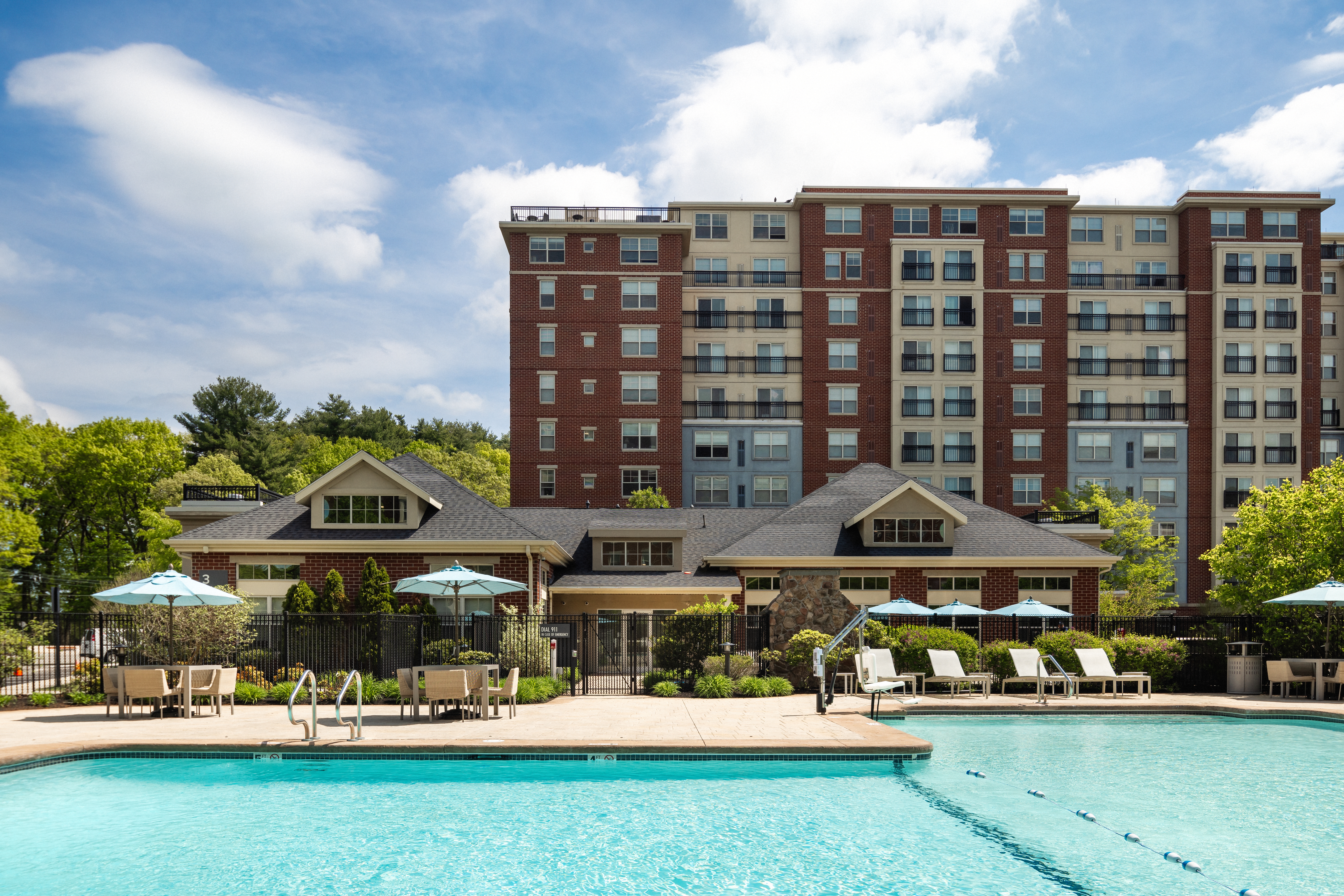 Pool at Avalon (2 of 4)