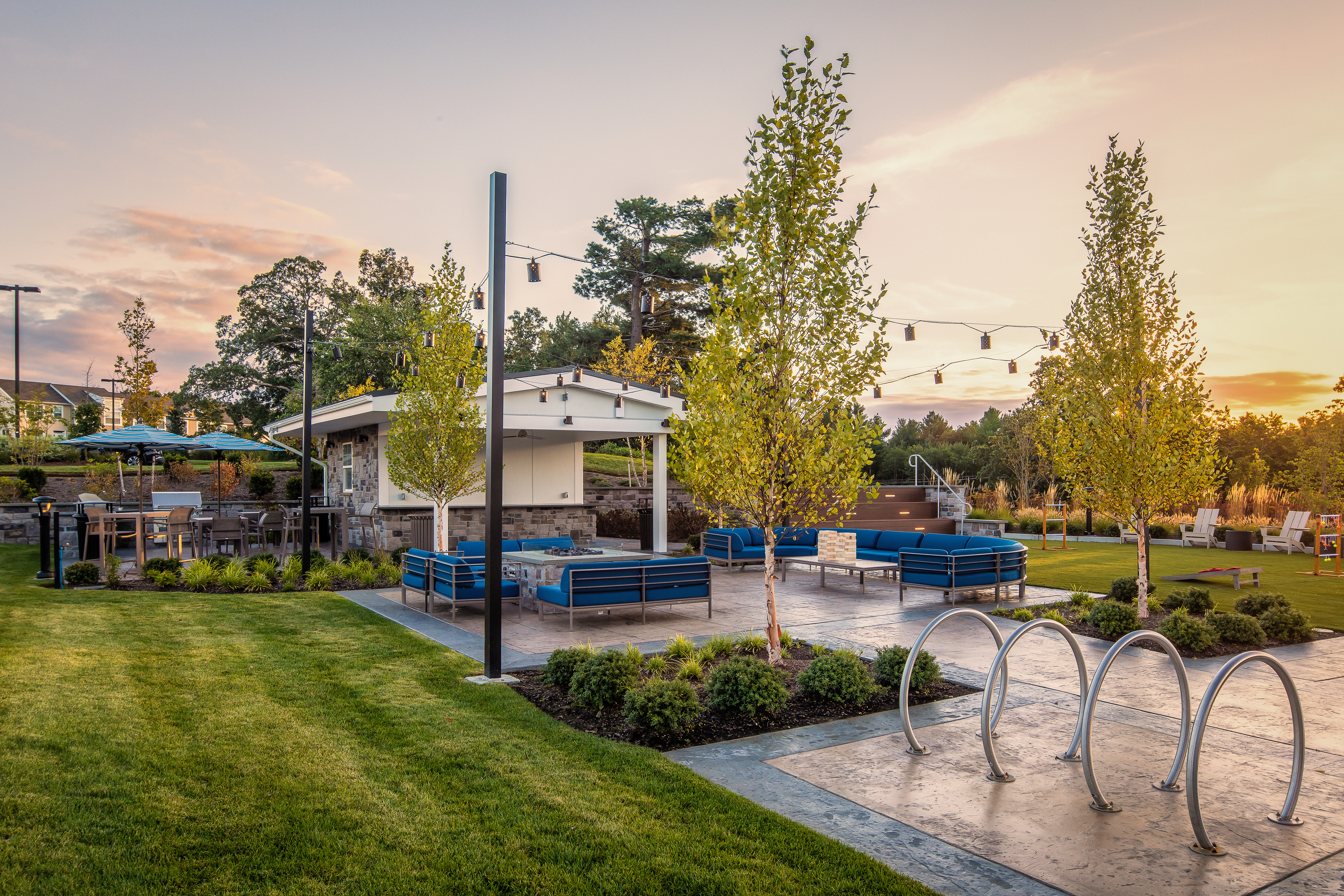 Grill area at Avalon (3 of 4)