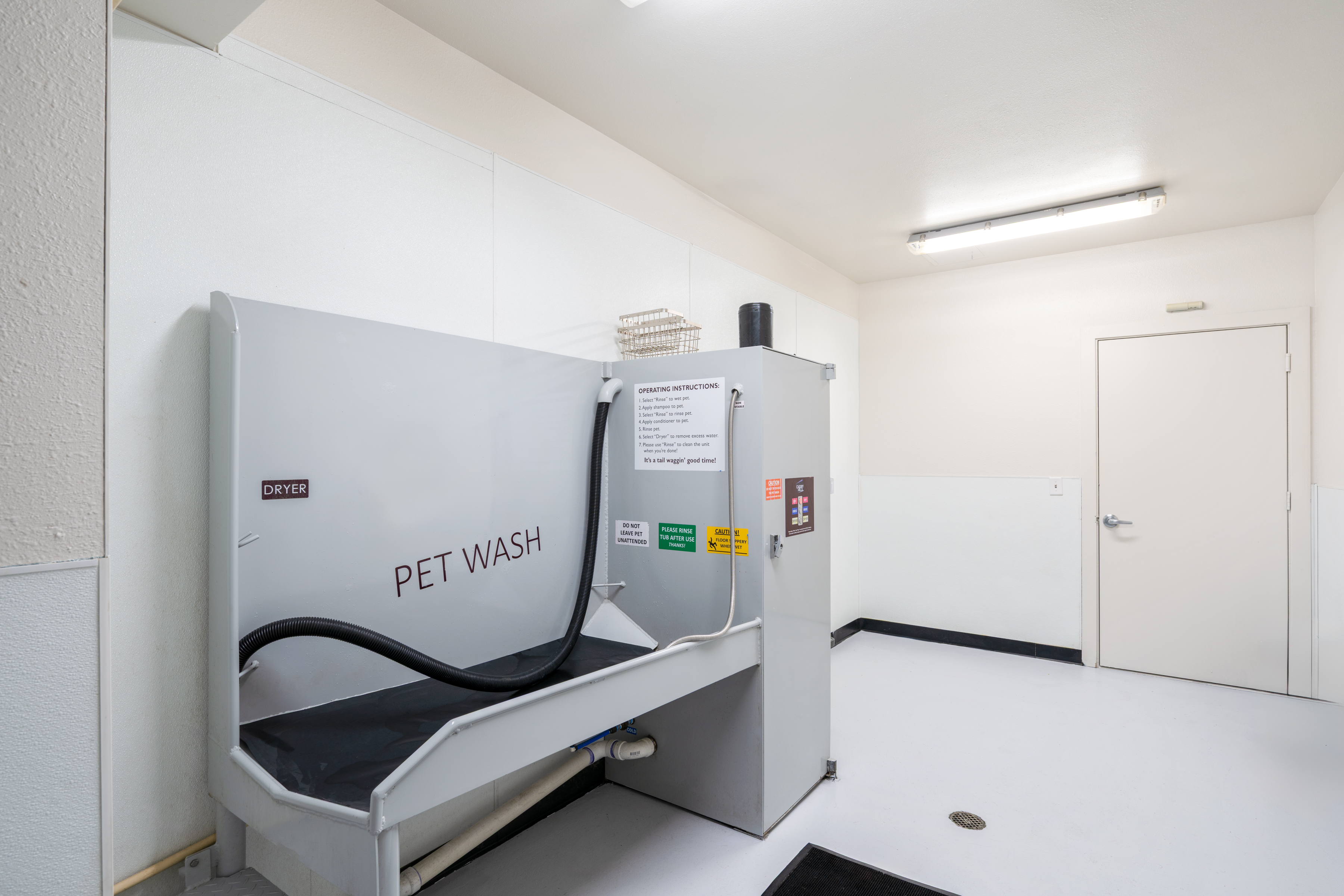 Pet wash at Avalon Cherry Hills
