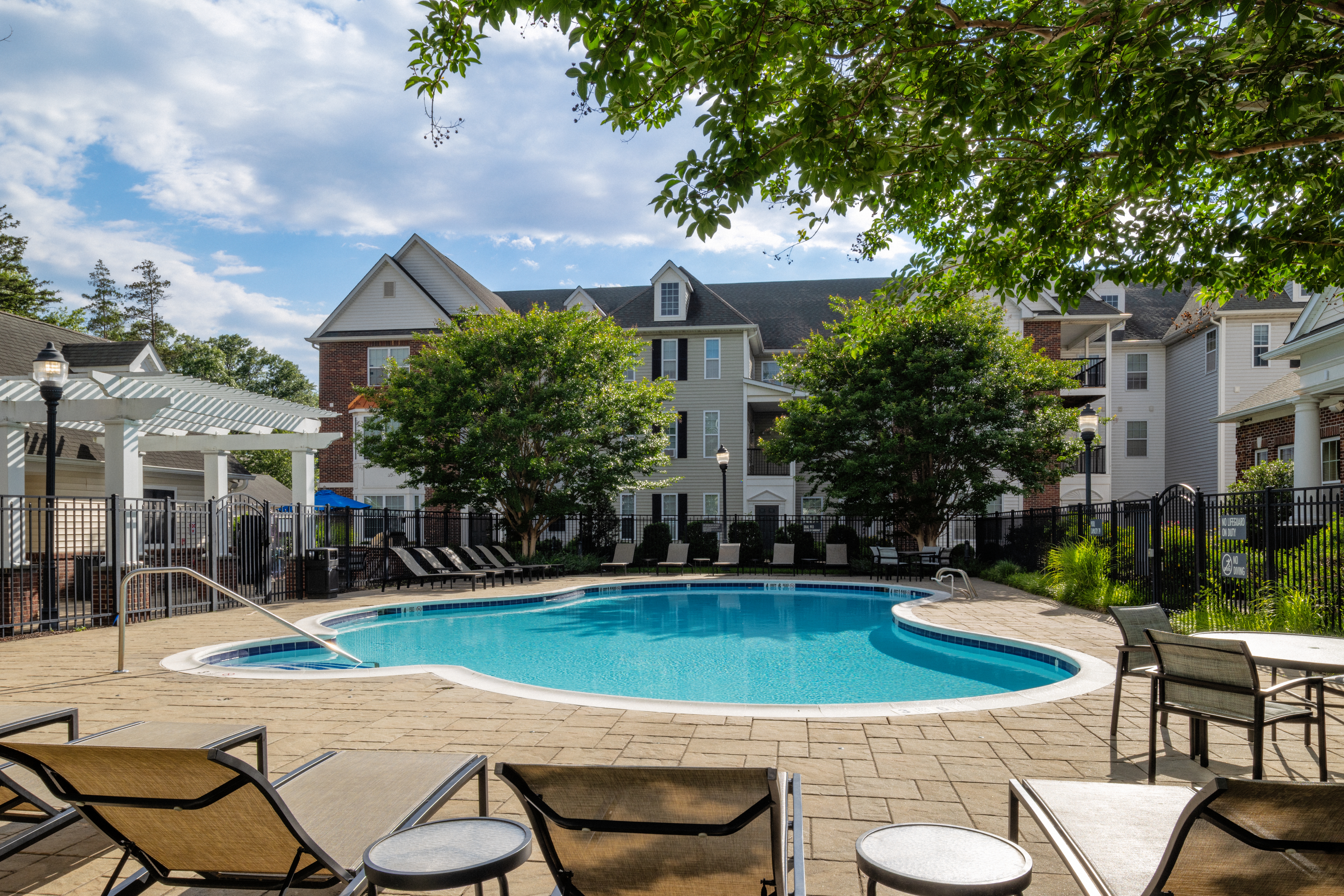 Pool at Avalon (1 of 4)