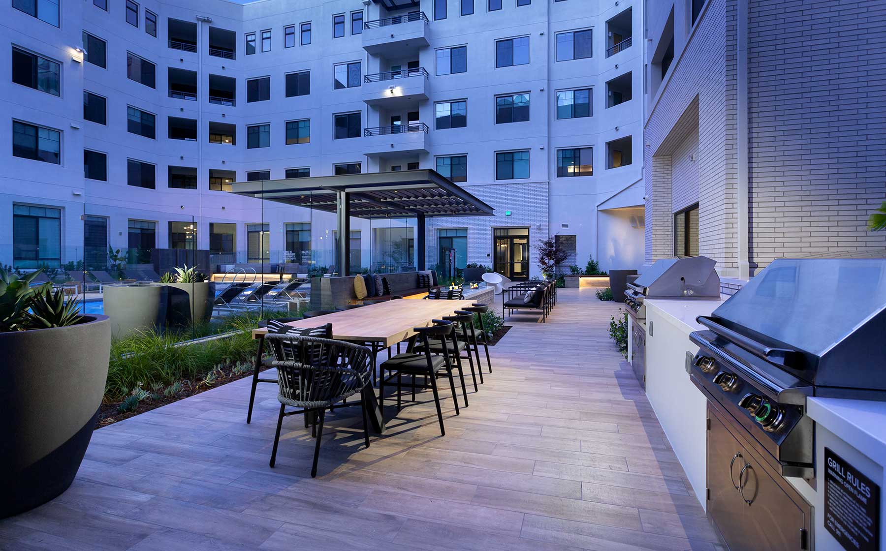 Grill area at Avalon (2 of 2)