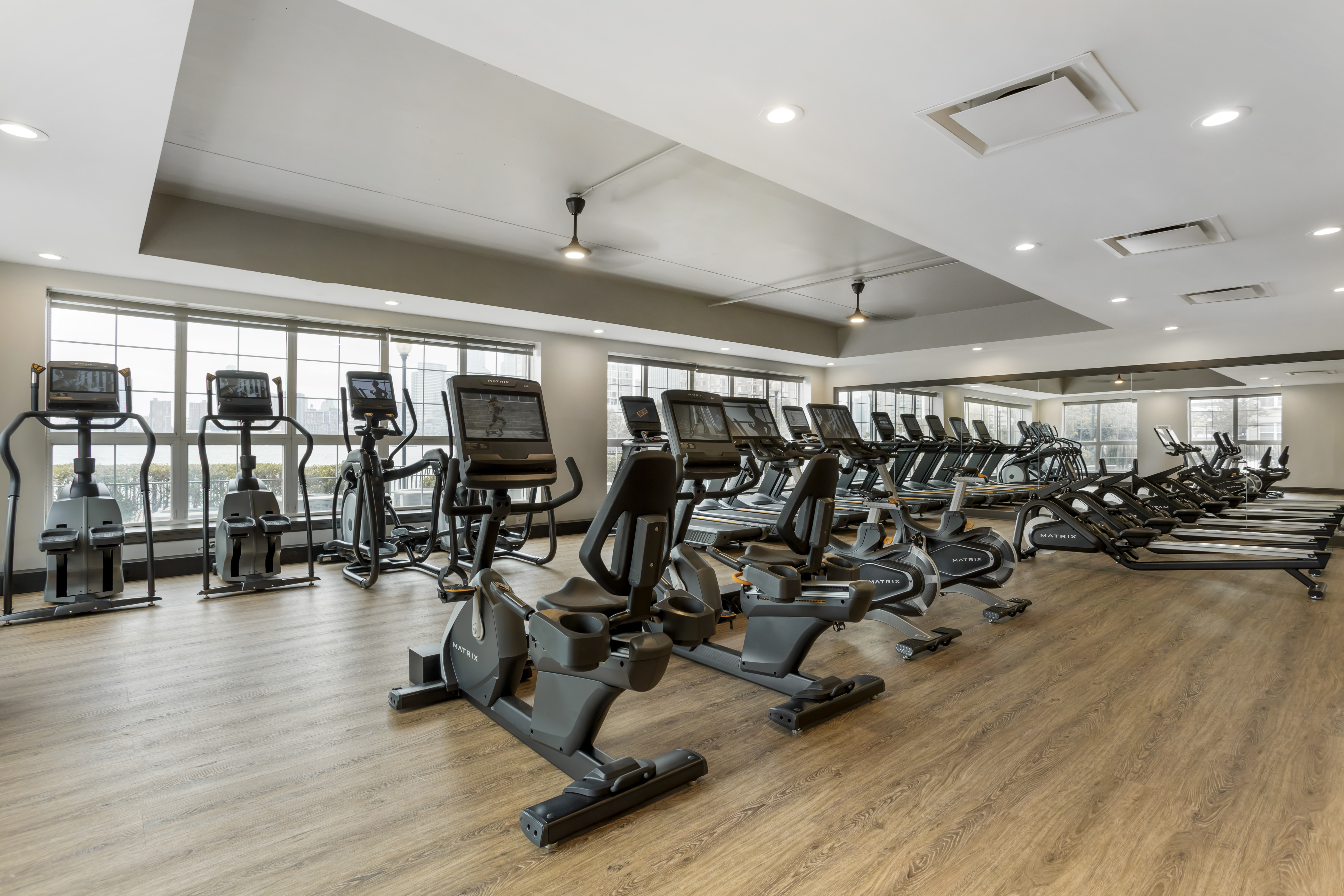 Gym at Avalon Cove (5 of 8)