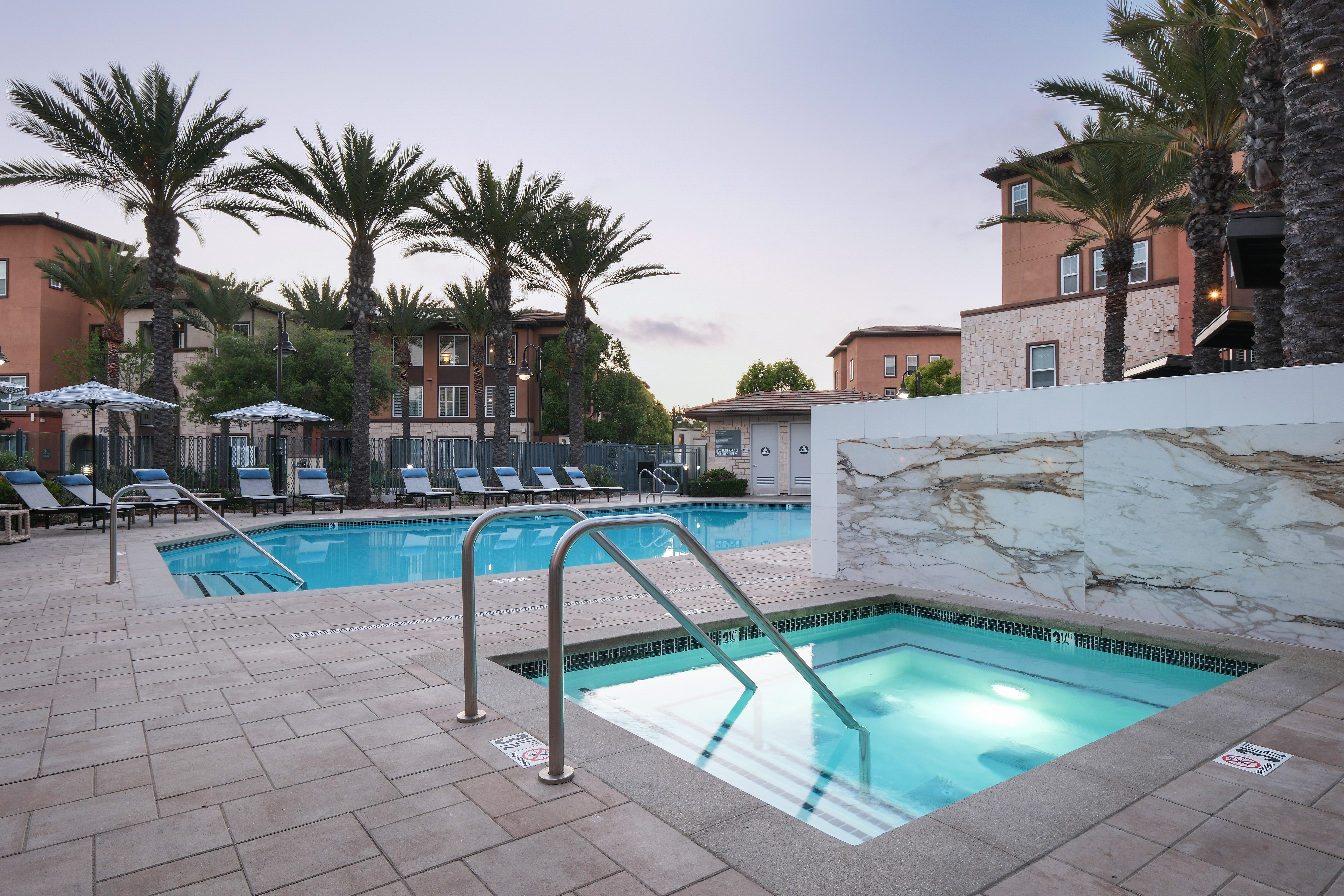 Pool at Avalon (6 of 6)