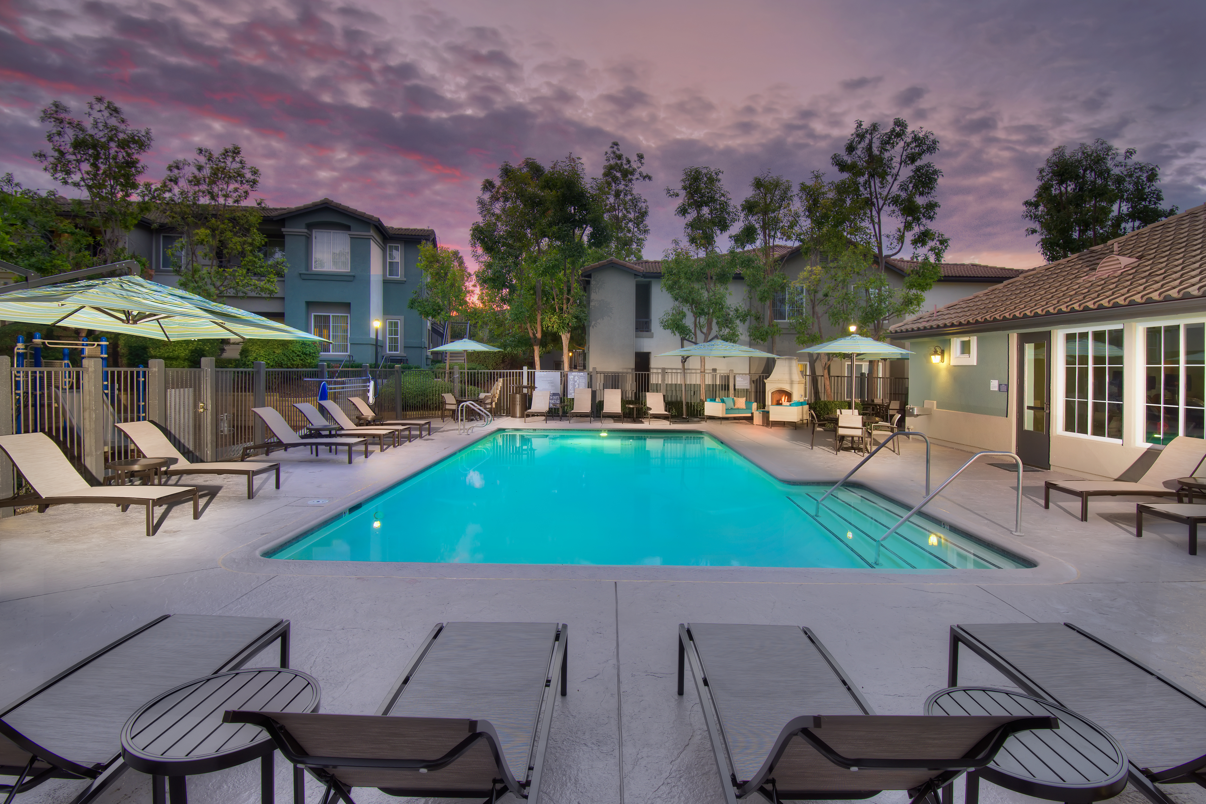 Pool at Avalon Mission Oaks (1 of 2)
