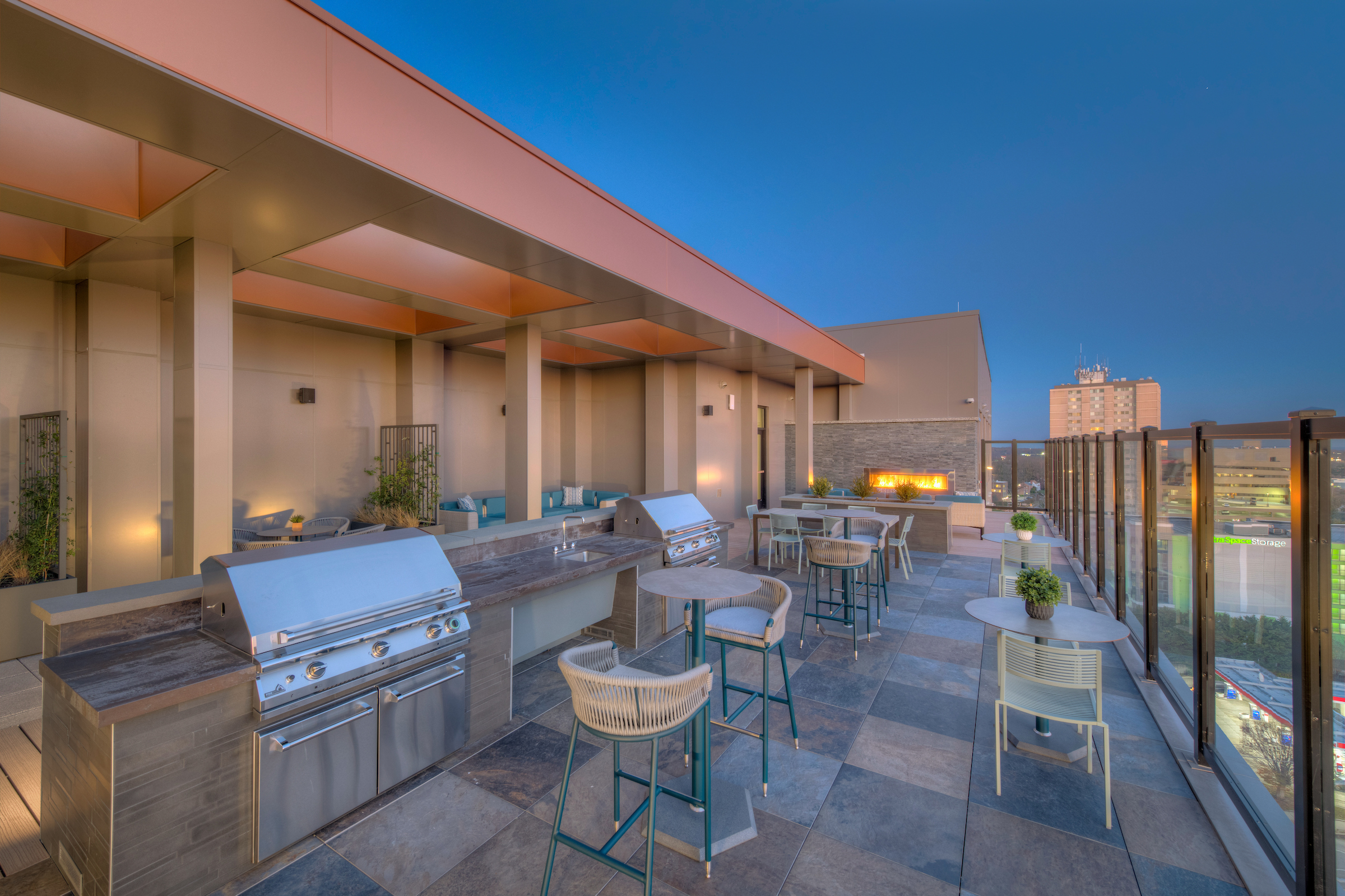 Roof deck at Avalon (4 of 7)