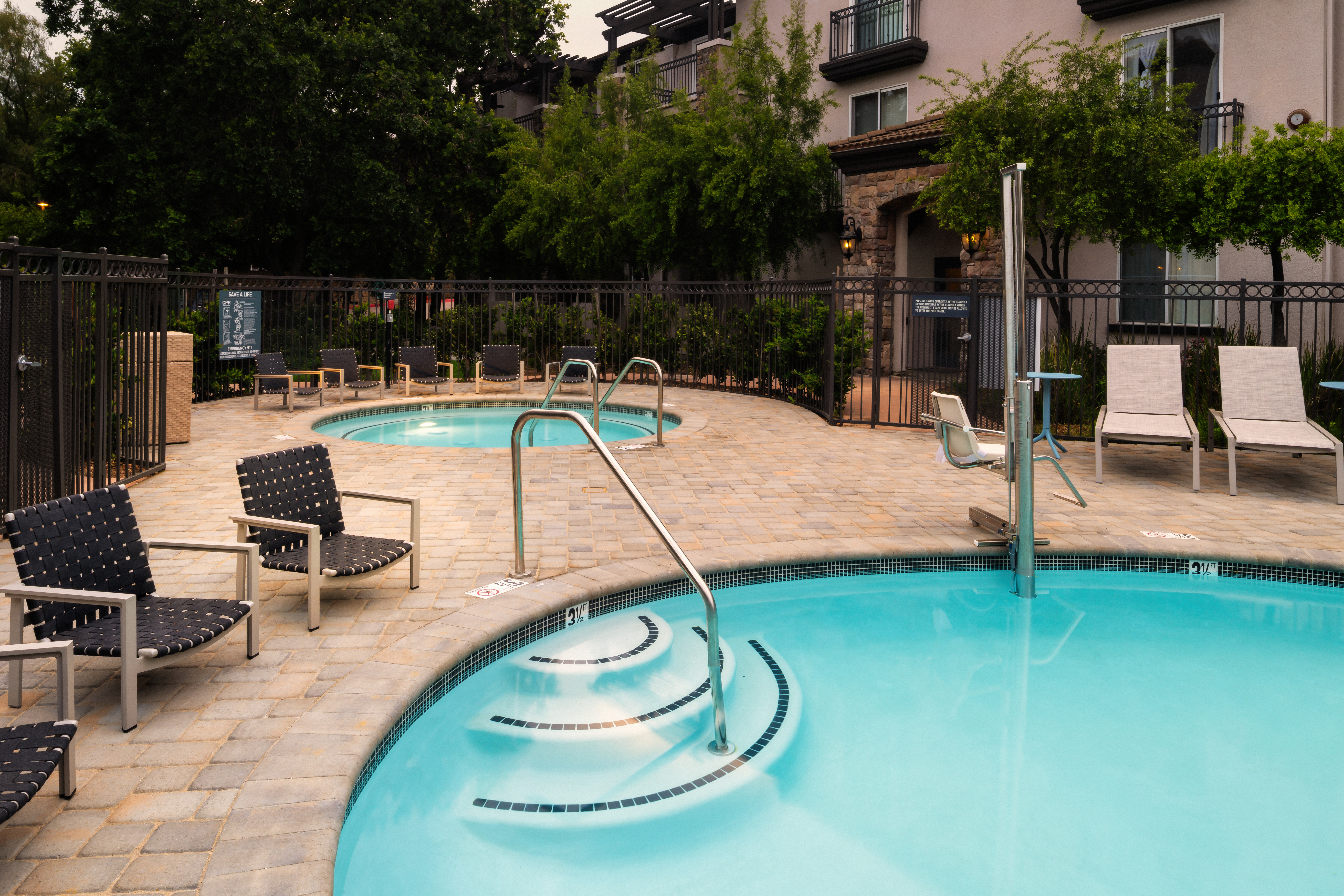 Pool at Avalon Thousand Oaks Plaza (4 of 4)
