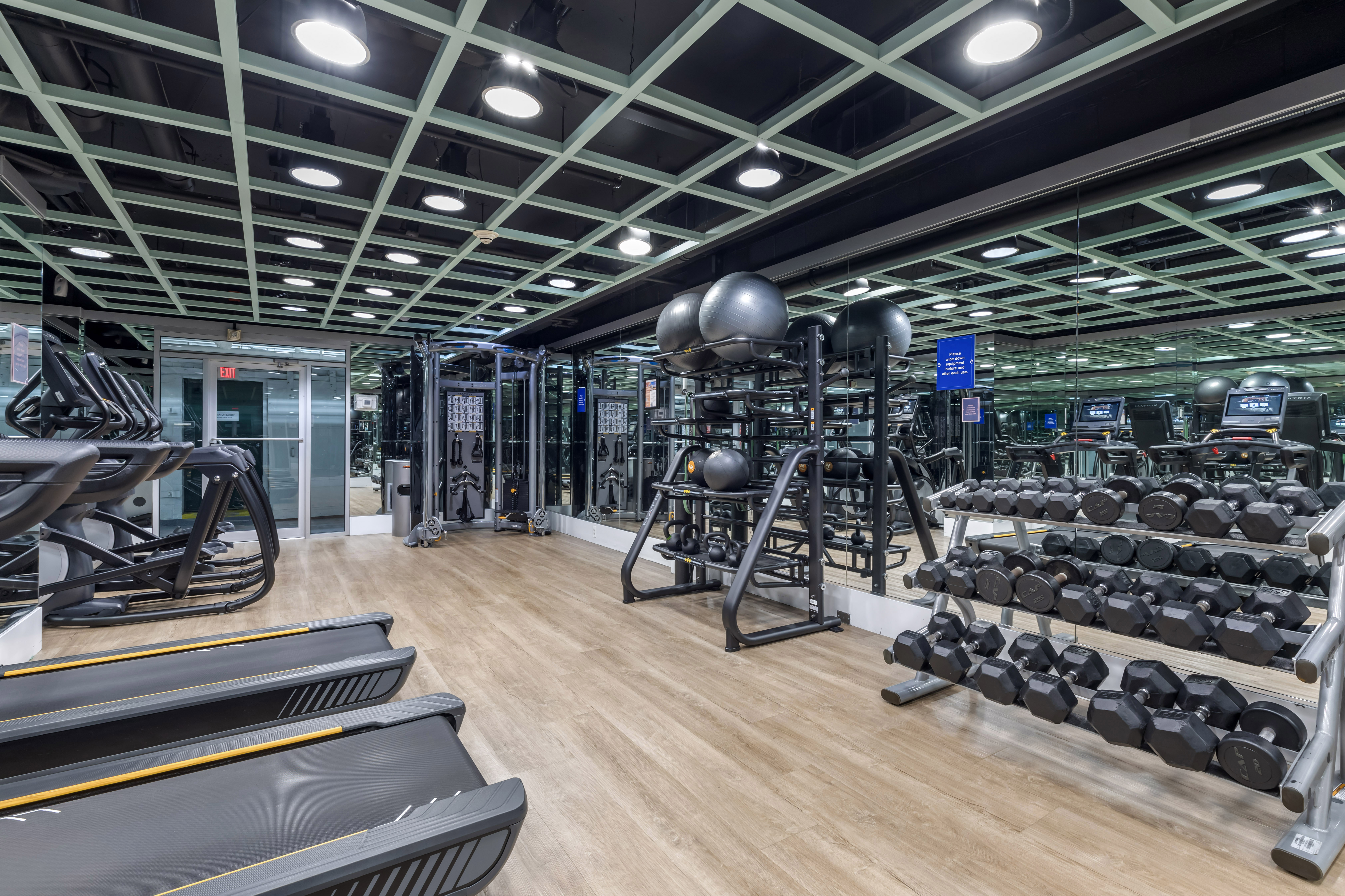 Gym at The Statesman (3 of 5)