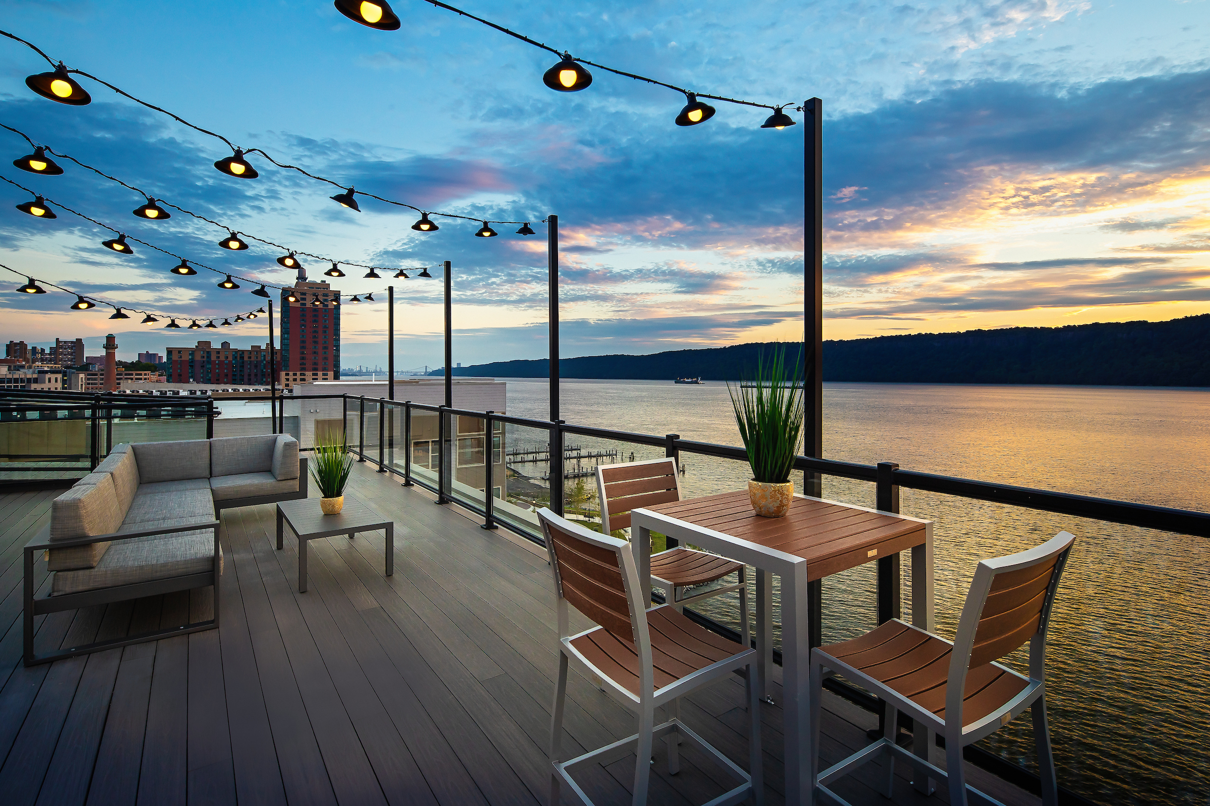 Roof deck at Avalon (3 of 5)