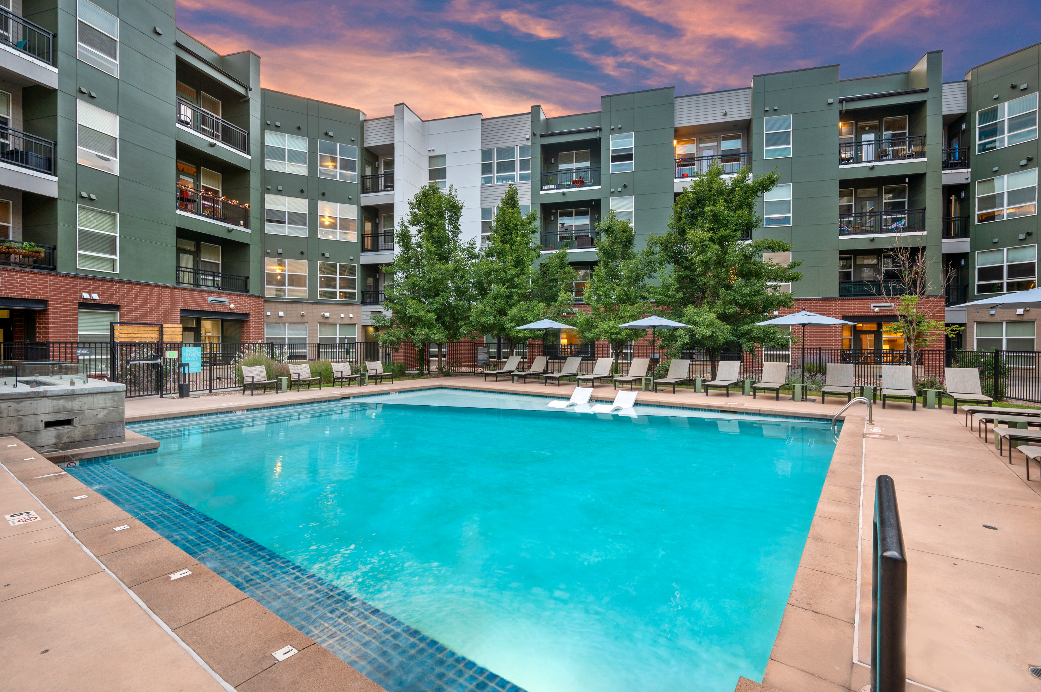 Pool at Avalon Cherry Hills (5 of 7)