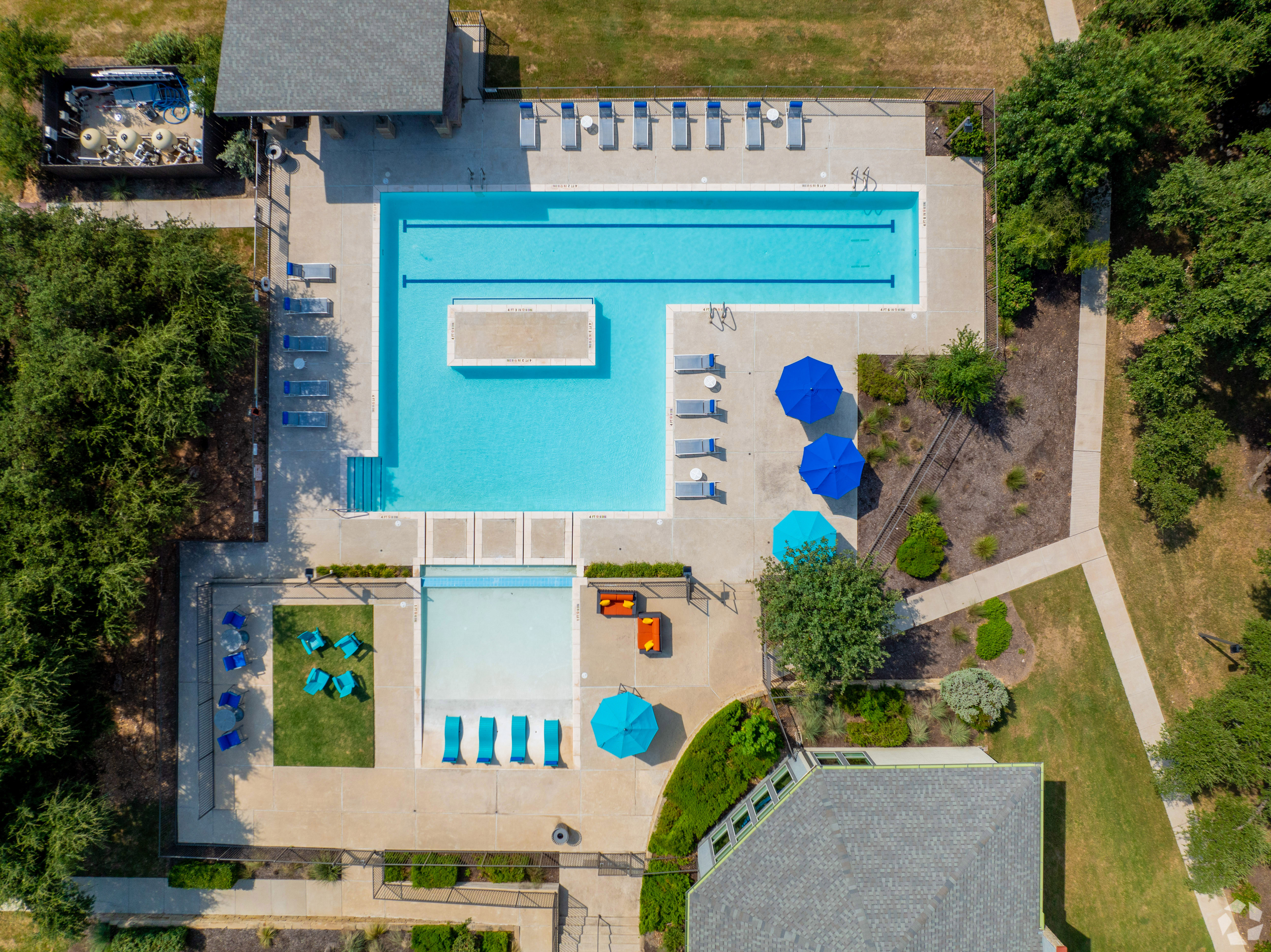Pool at Avalon Wolf Ranch (4 of 5)