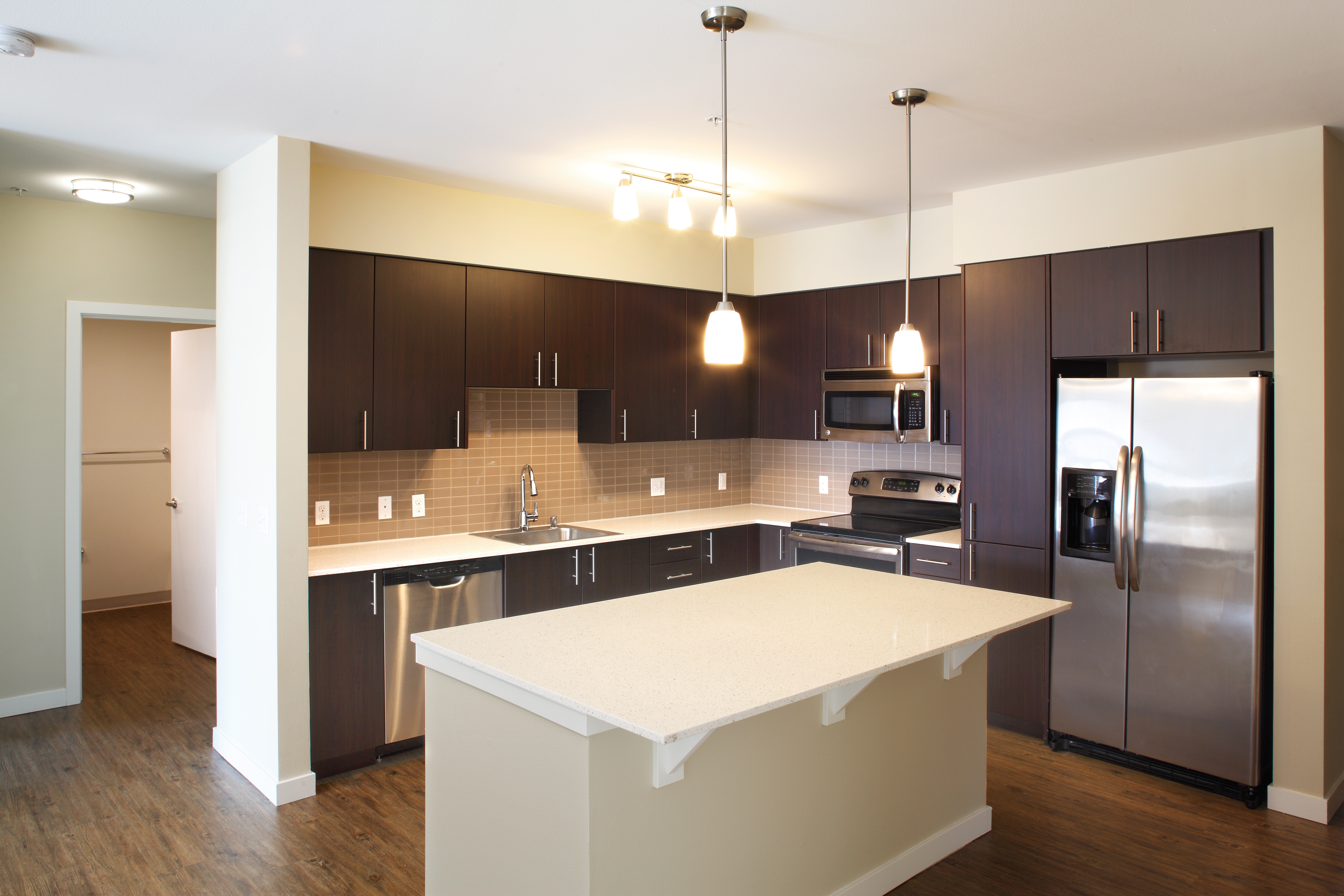 Avalon Alderwood 3 of 12