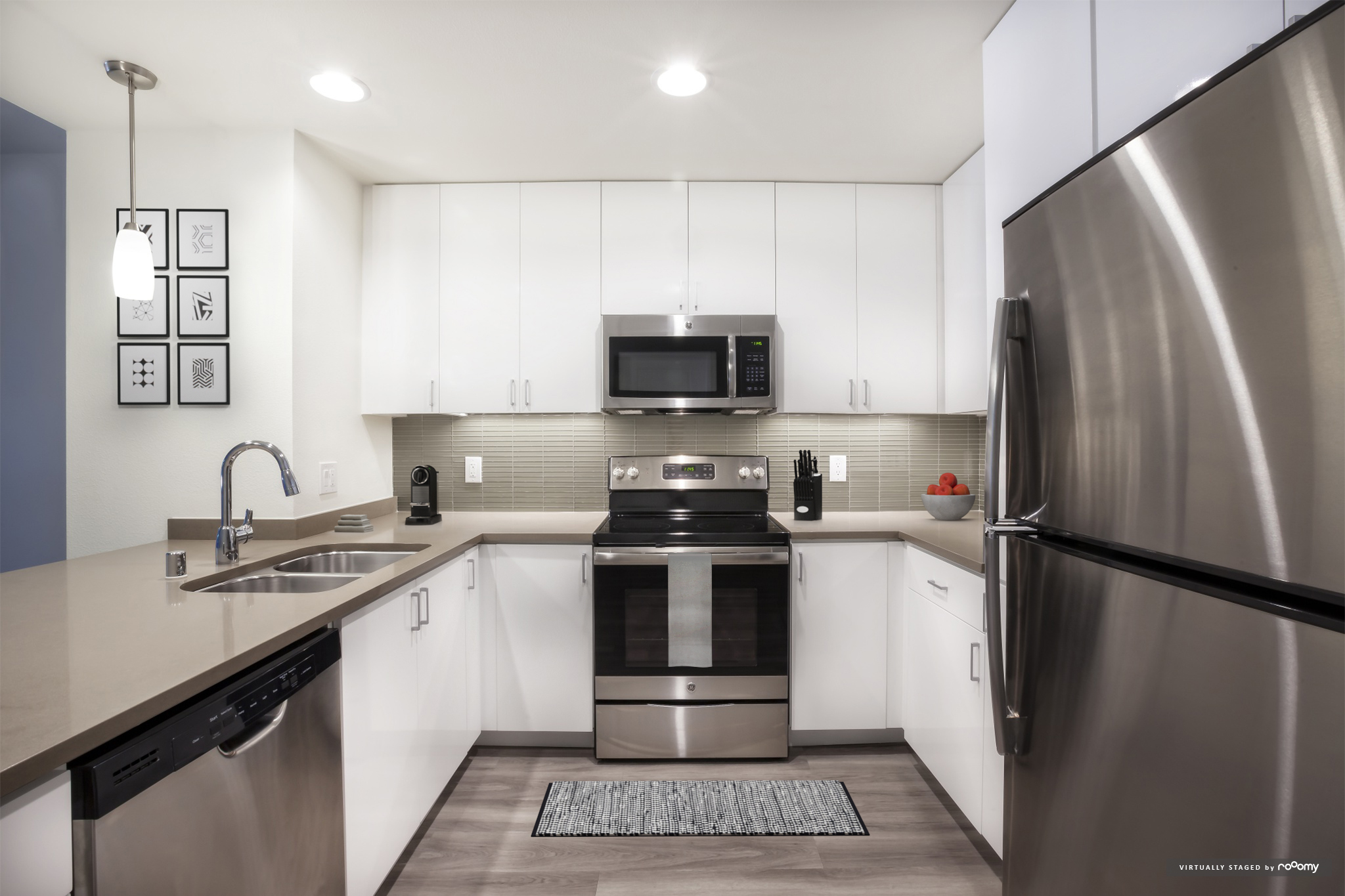 Avalon Towers On The Peninsula 8 of 12