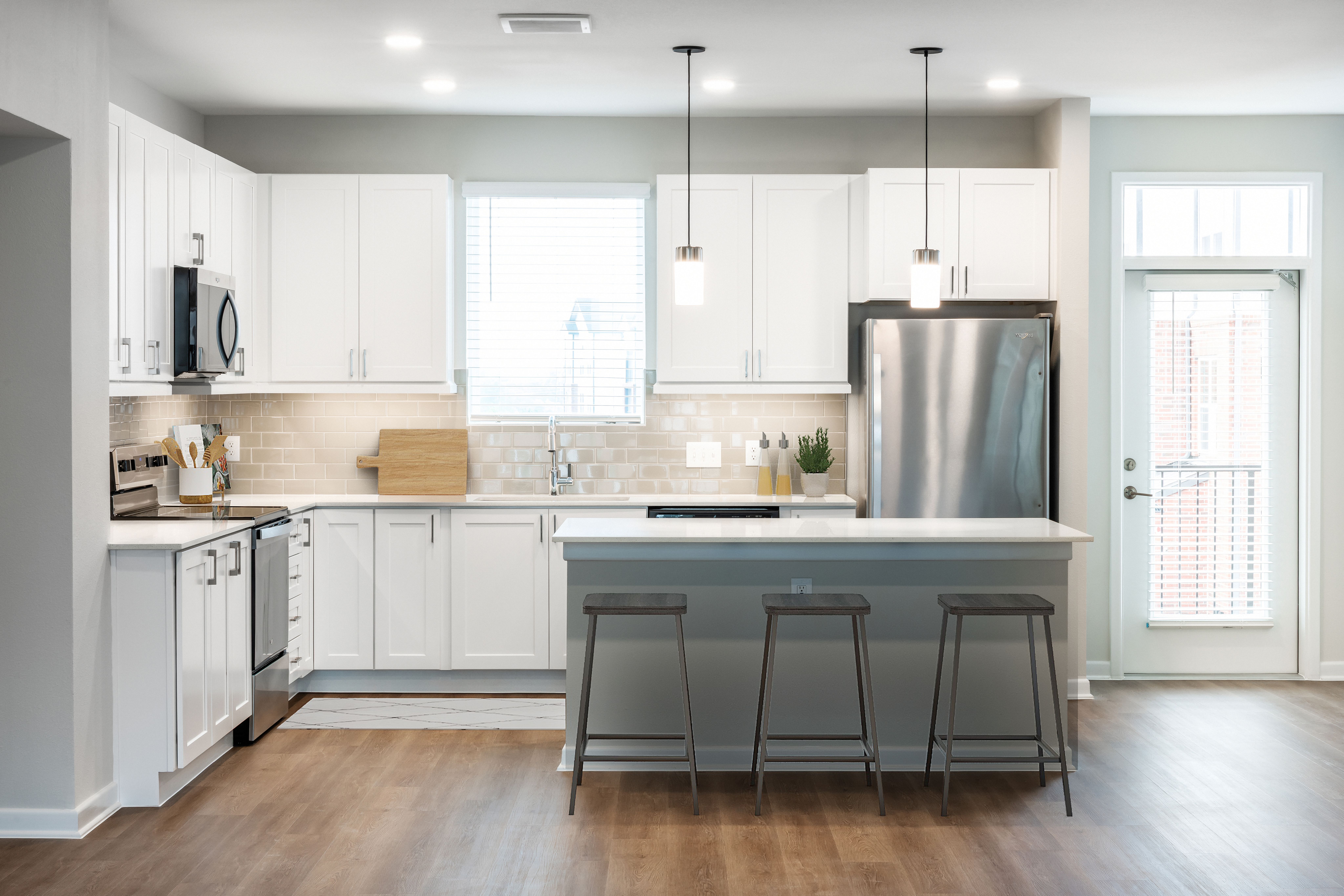 Avalon Tech Ridge 10 of 65