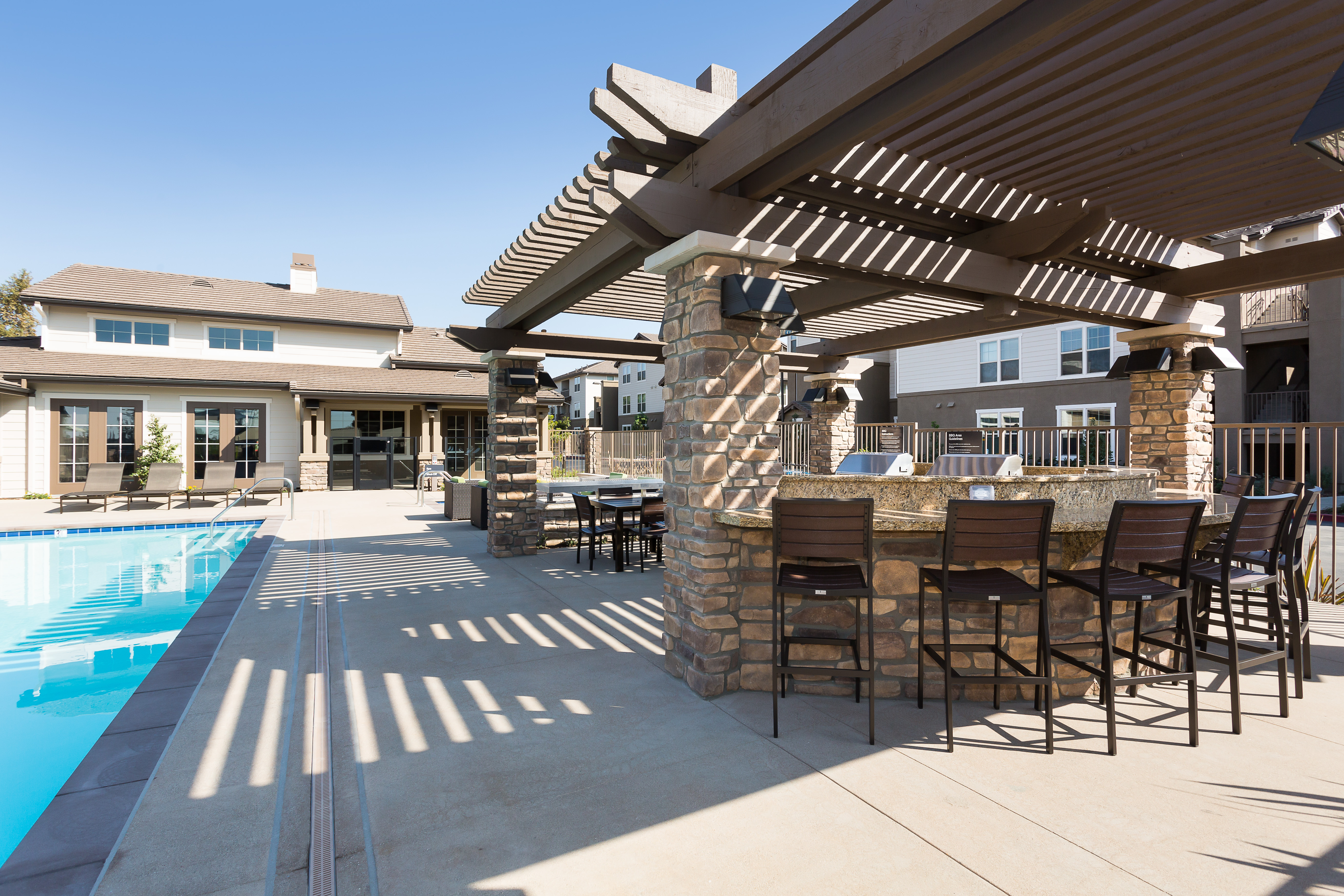 Pool at Avalon (6 of 8)