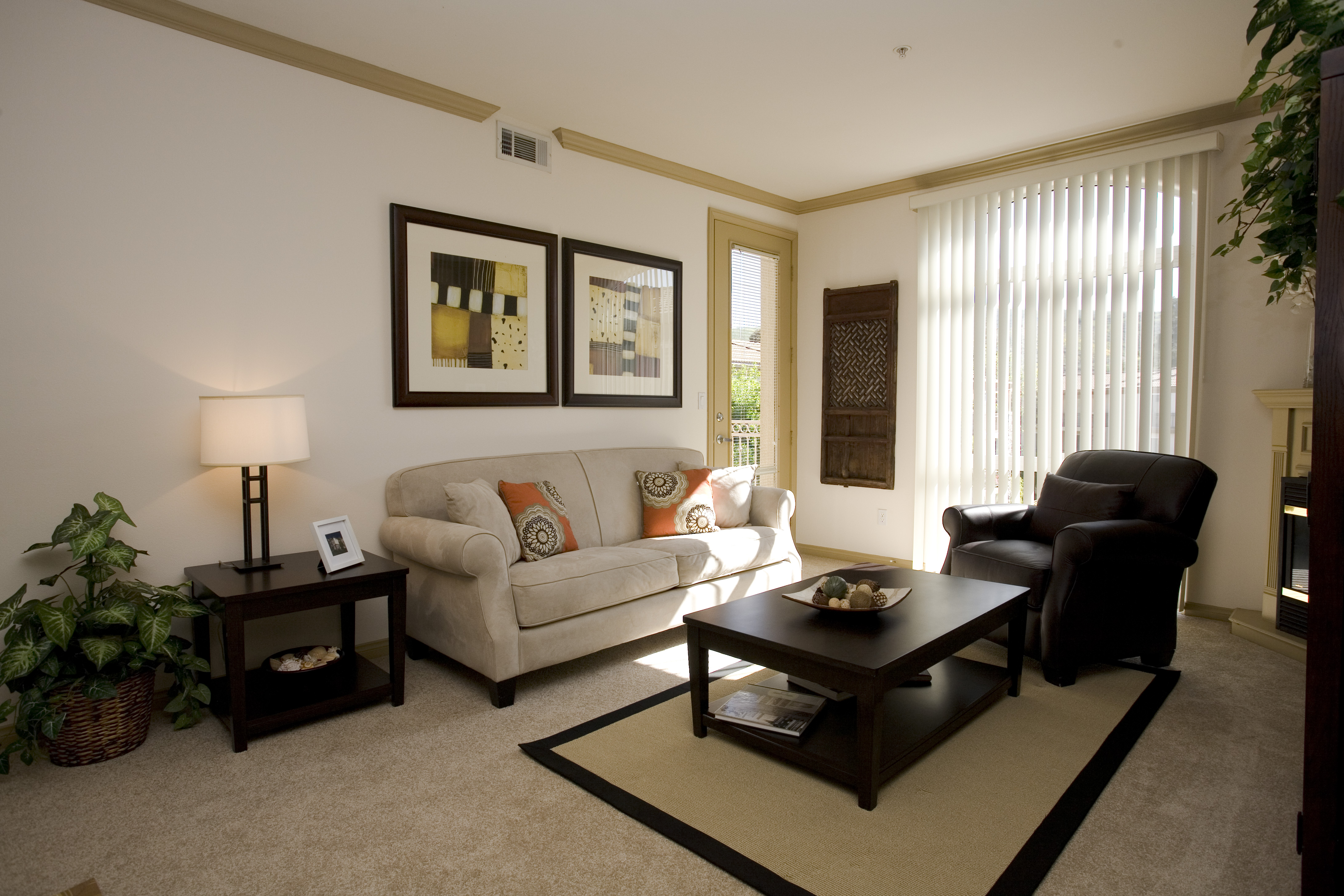 Avalon Thousand Oaks Plaza 8 of 12