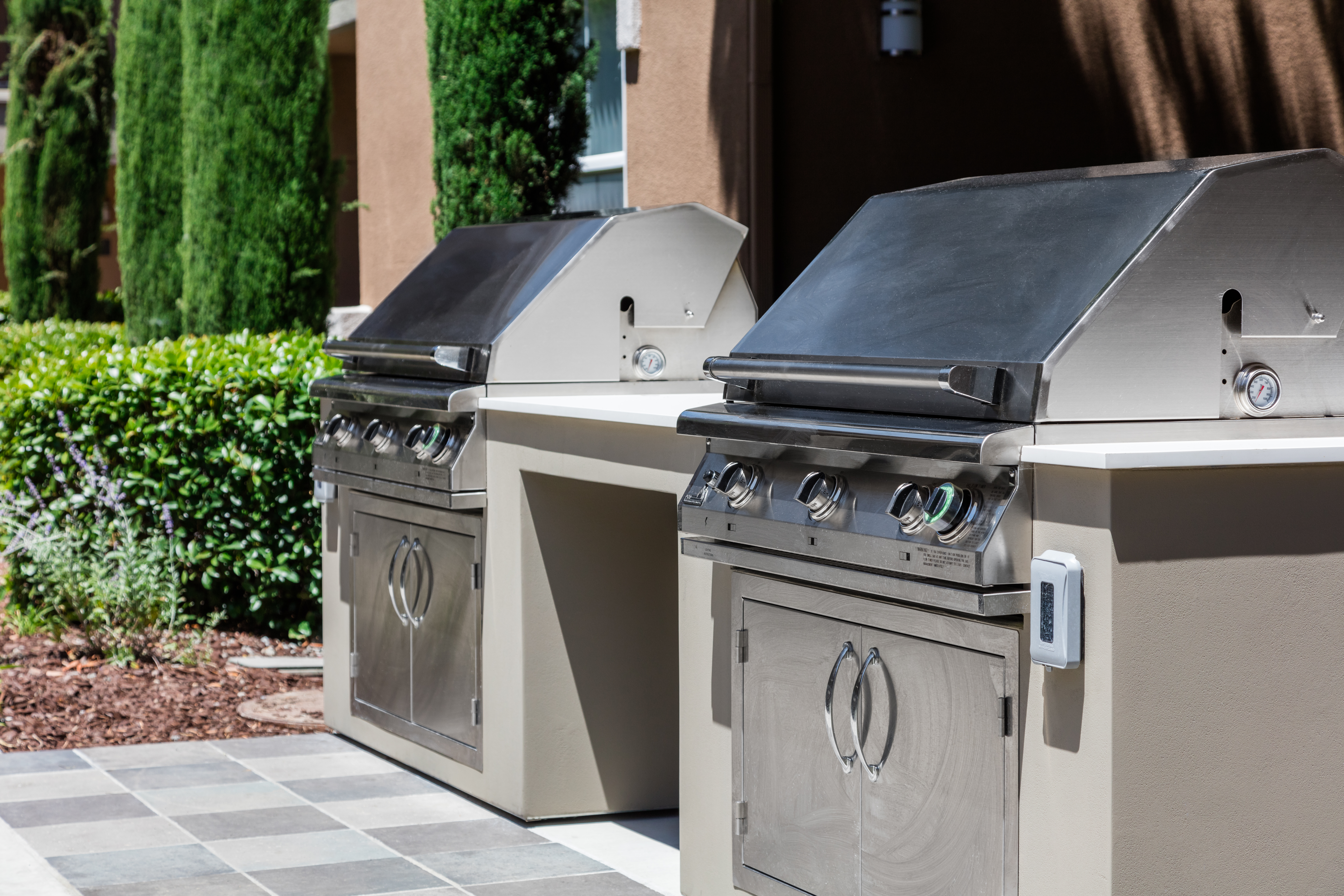 Grill area at Avalon Walnut Ridge (1 of 2)