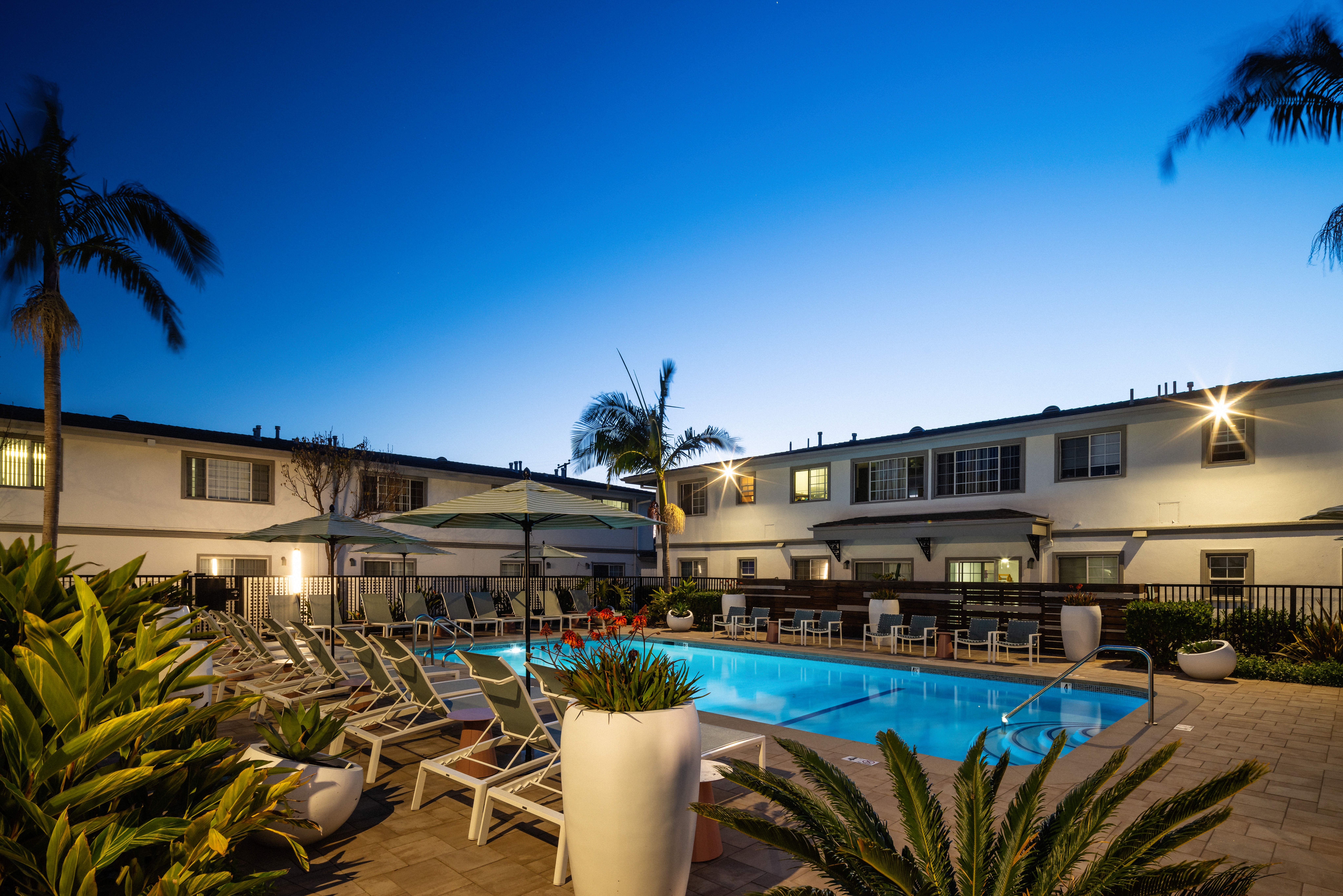 Pool at Ava Newport (3 of 3)