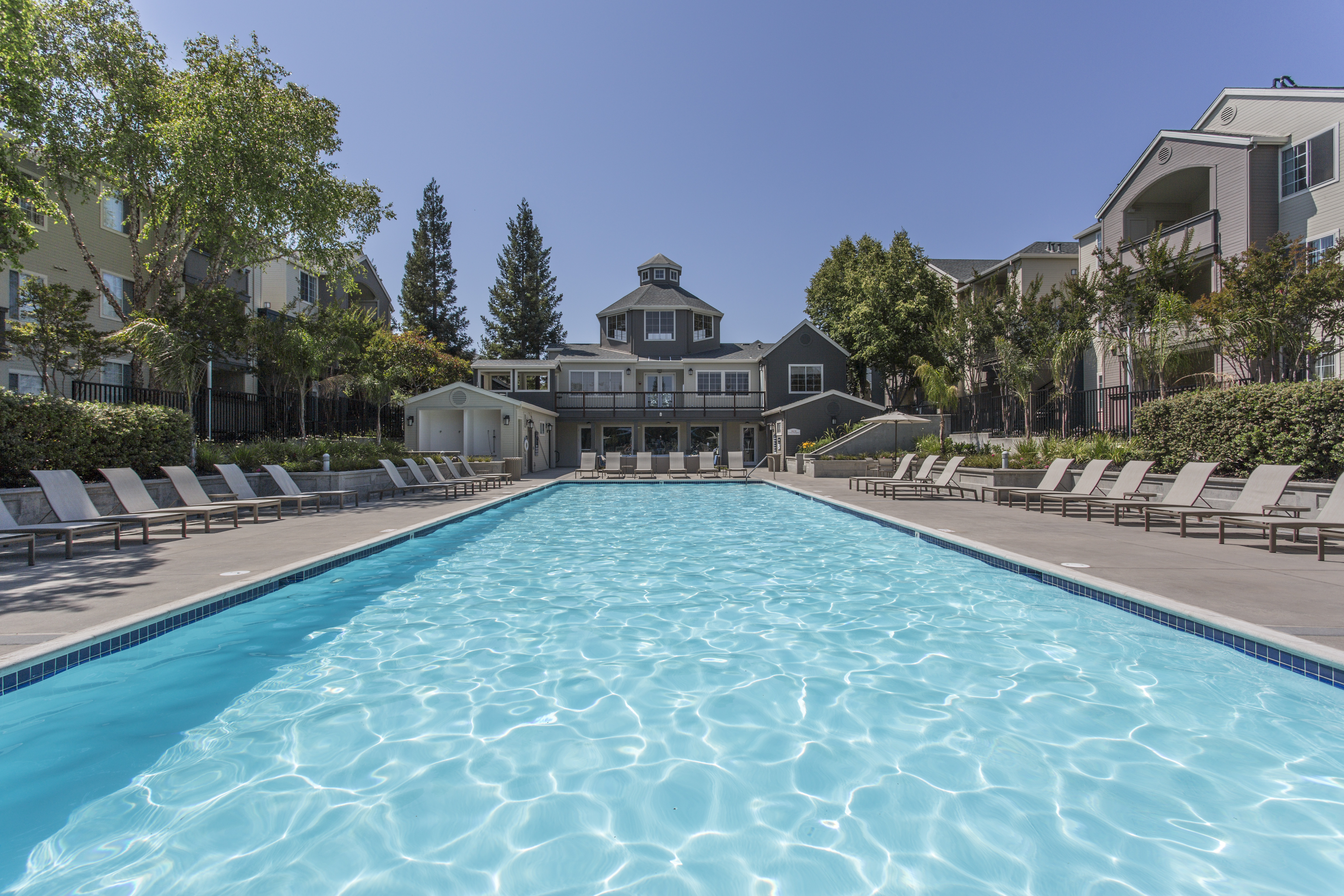 Pool at Avalon (4 of 4)