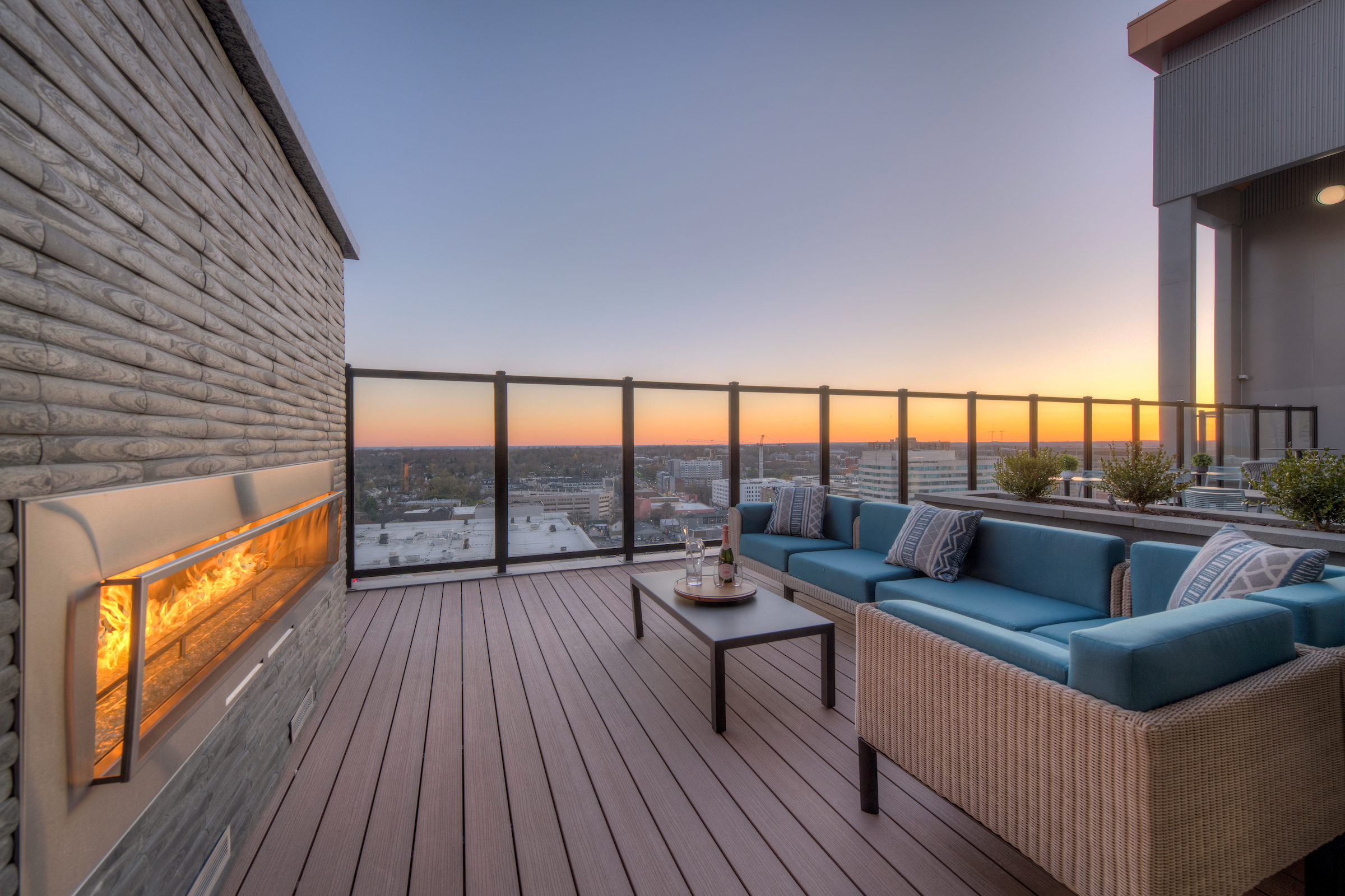 Roof deck at Avalon (6 of 7)