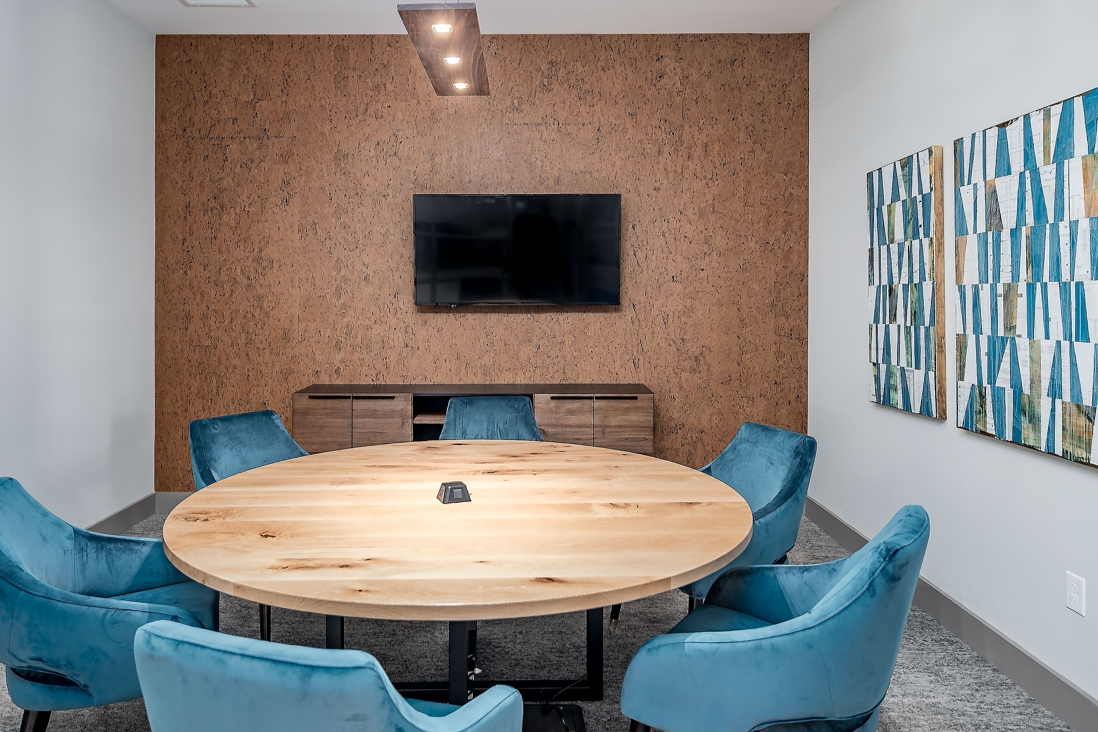 Work space at Avalon South End