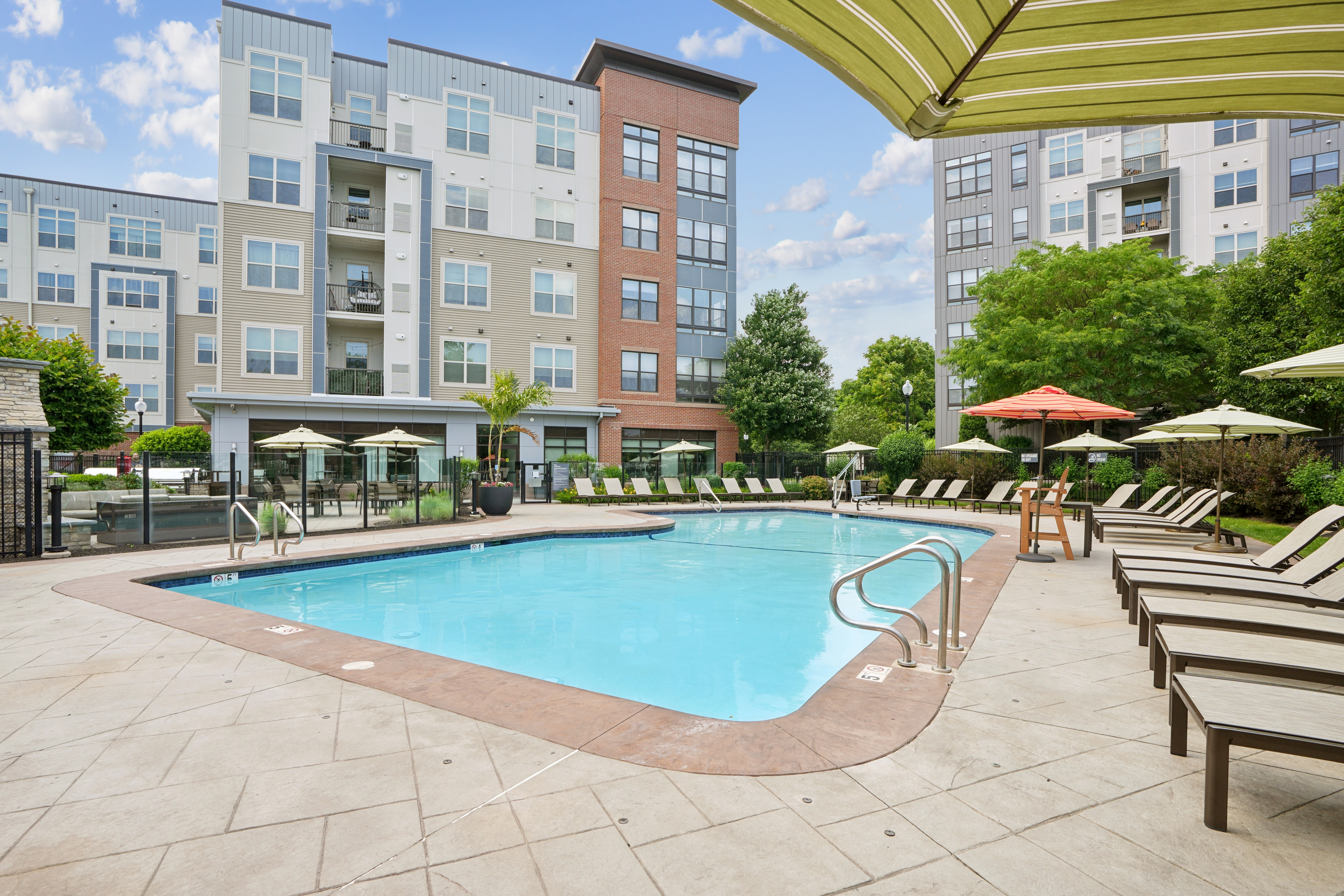 Pool at Avalon (1 of 4)