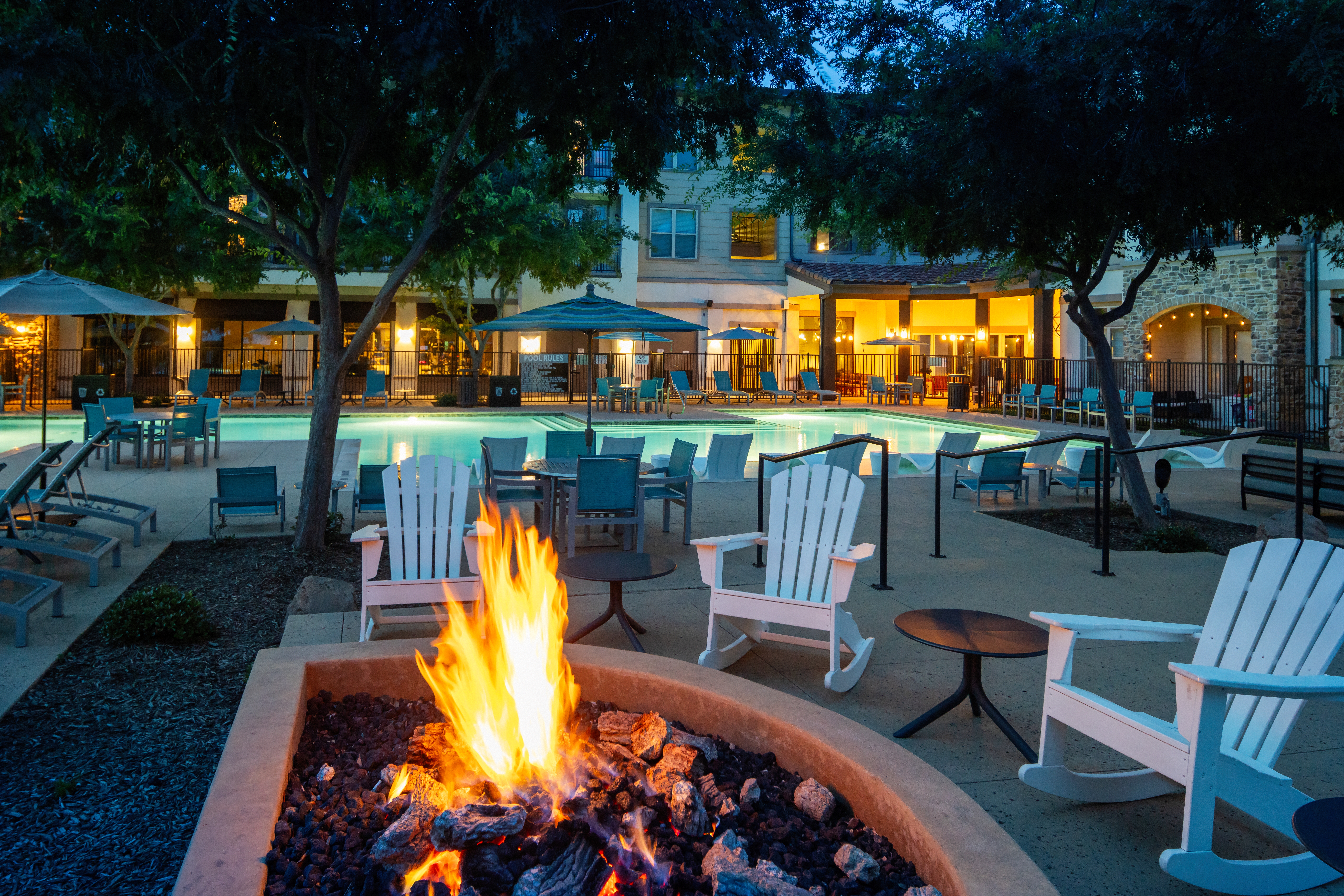 Grill area at Avalon Lakeside (1 of 2)