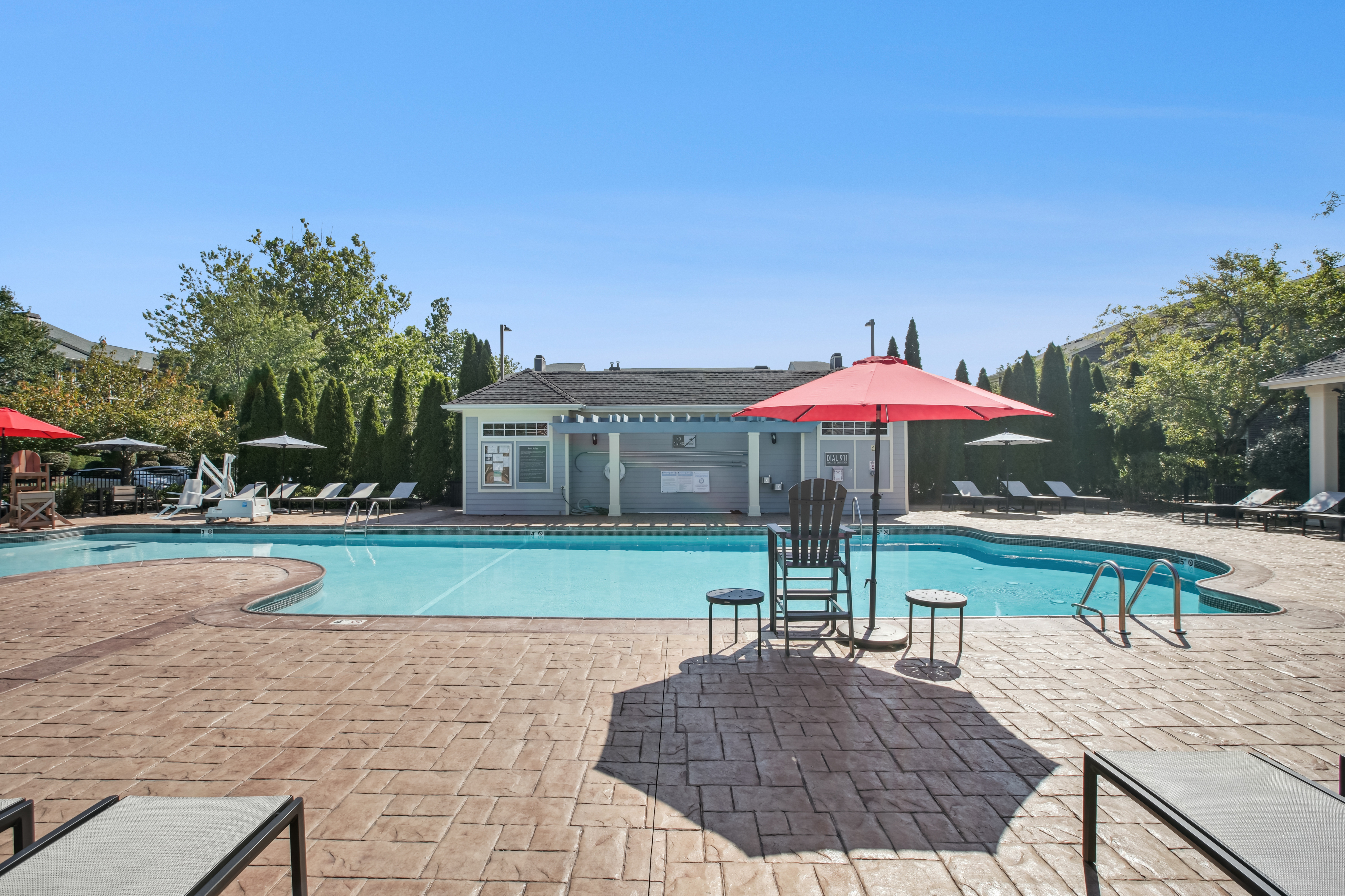 Pool at Eaves (4 of 5)