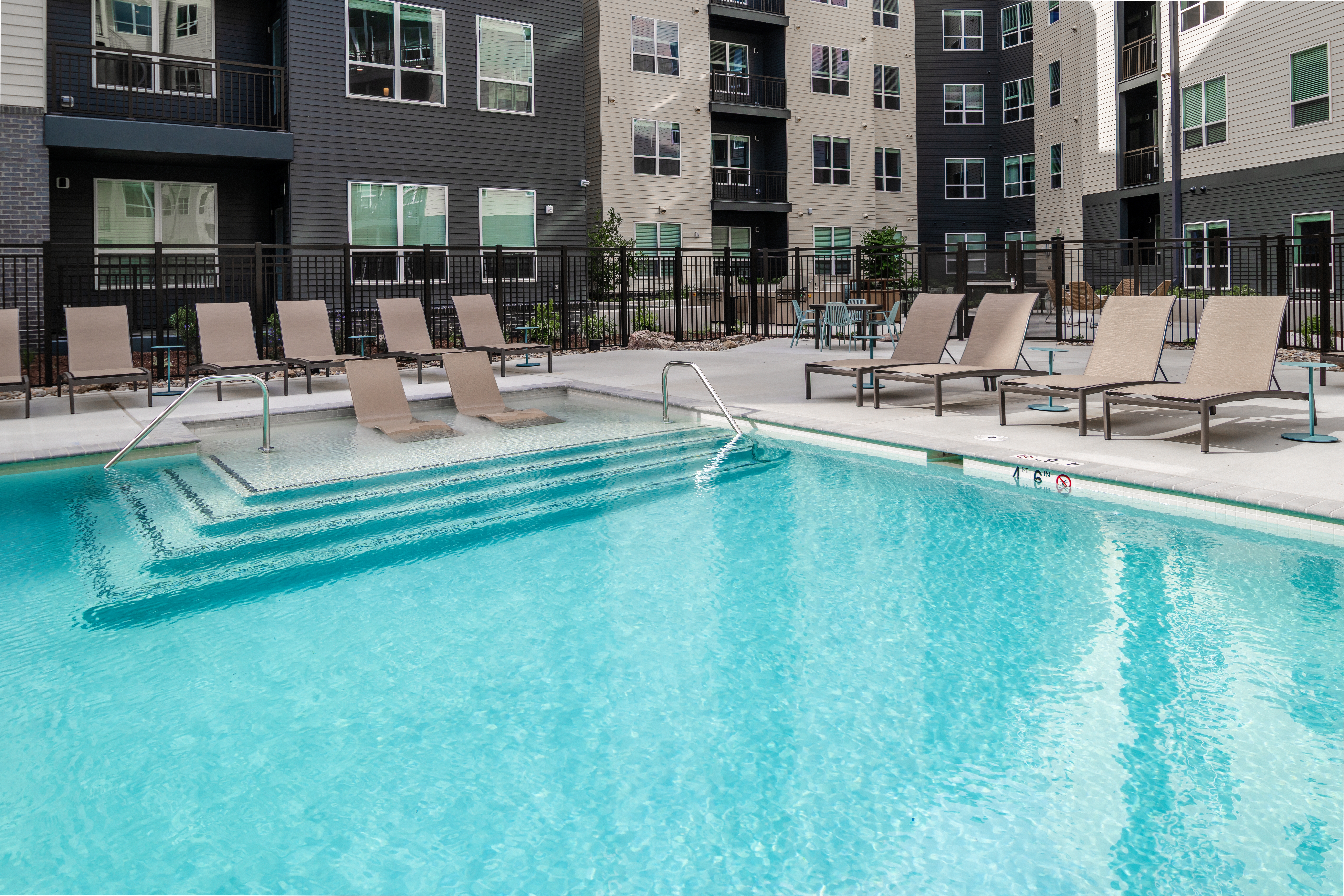 Pool at Avalon (2 of 6)