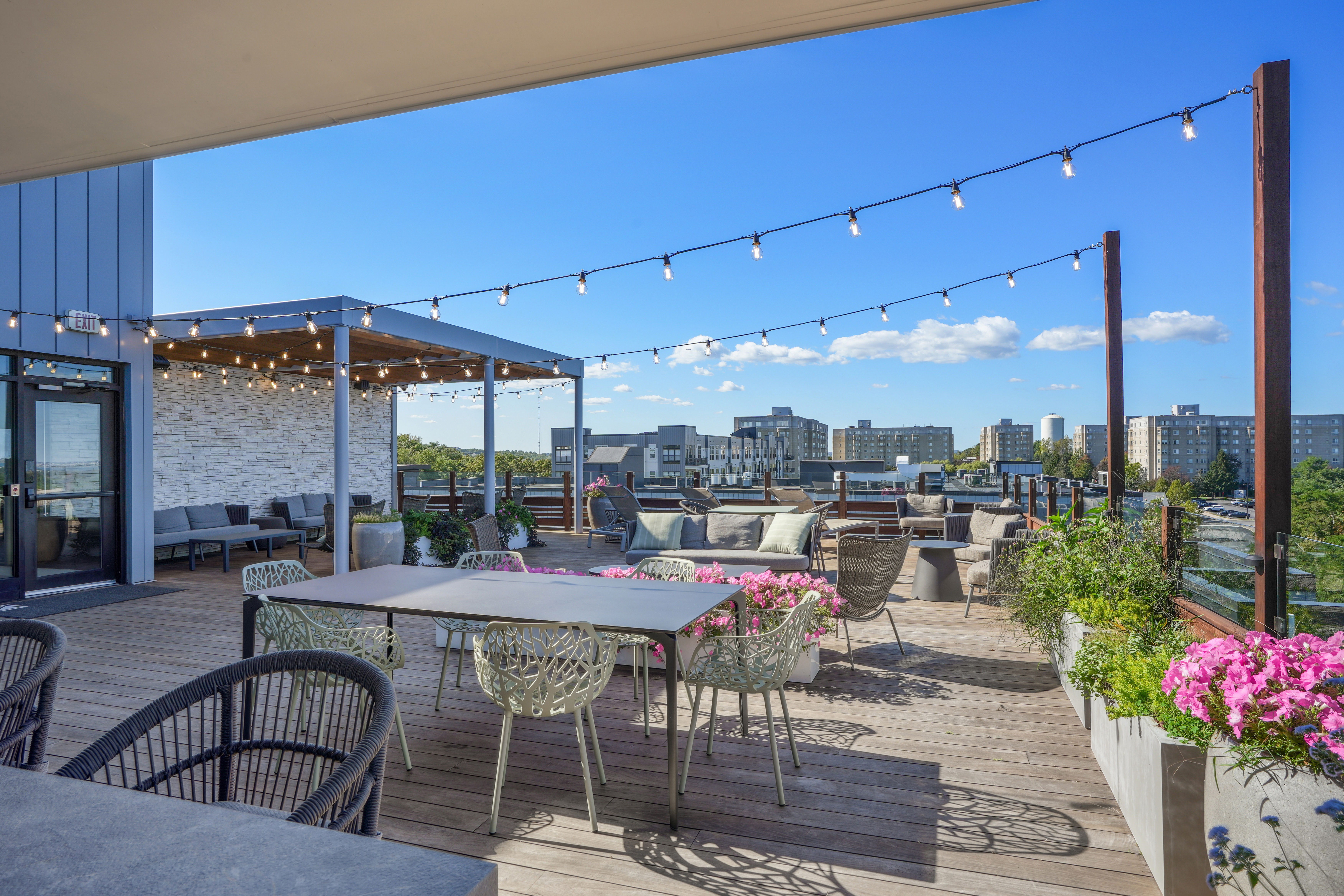 Roof deck at Avalon (3 of 8)