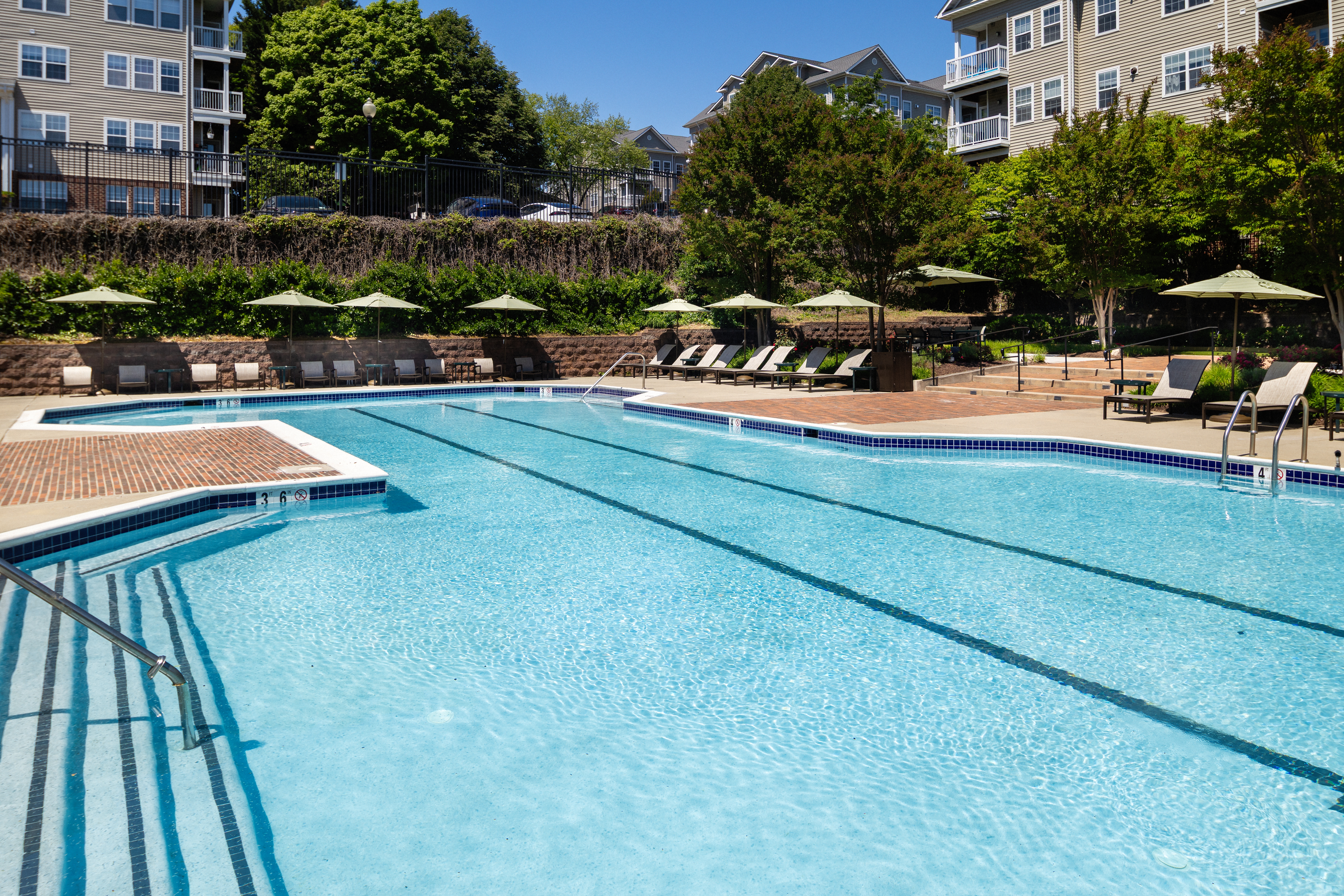 Pool at Avalon (2 of 5)