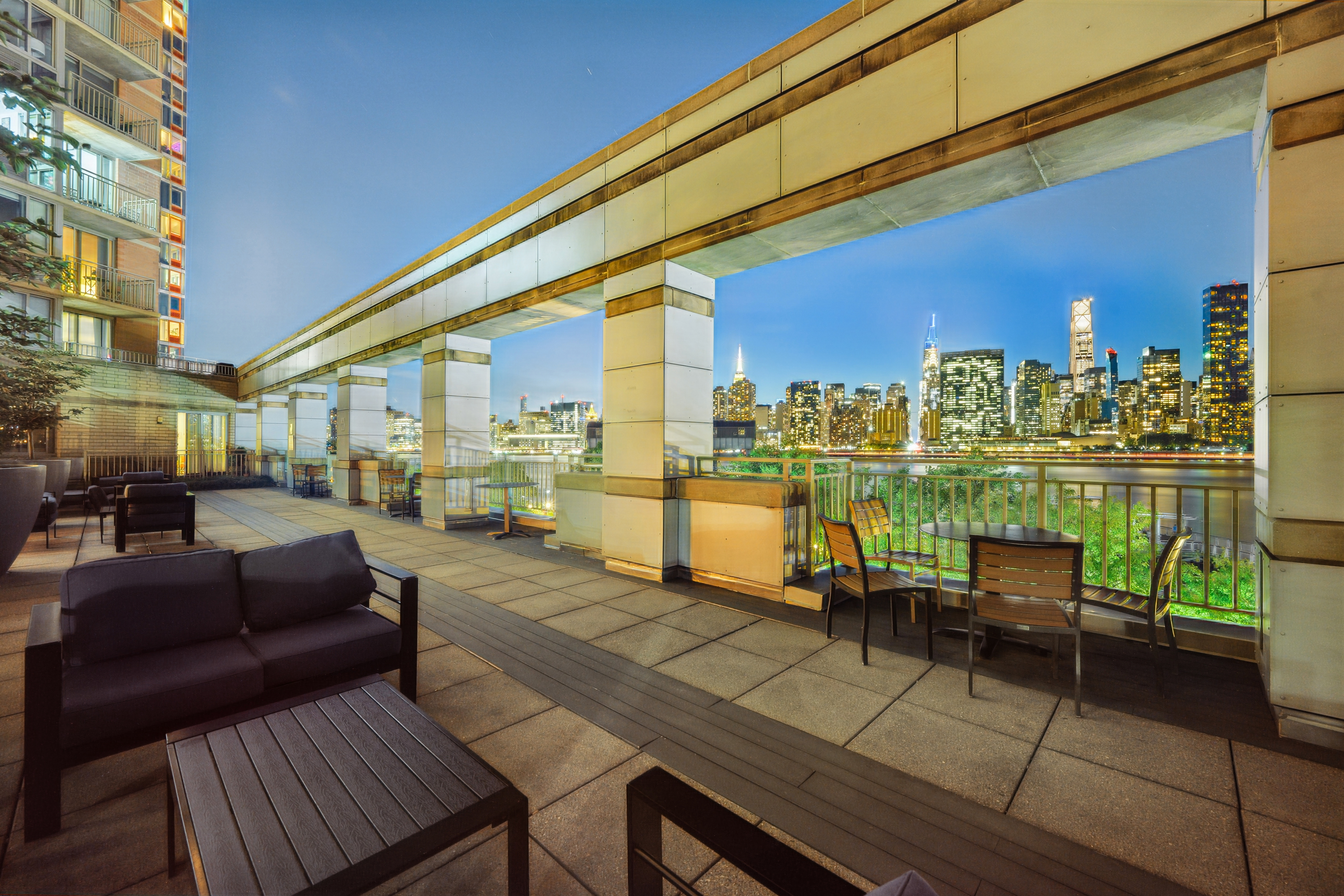 Roof deck at Avalon Riverview (4 of 5)