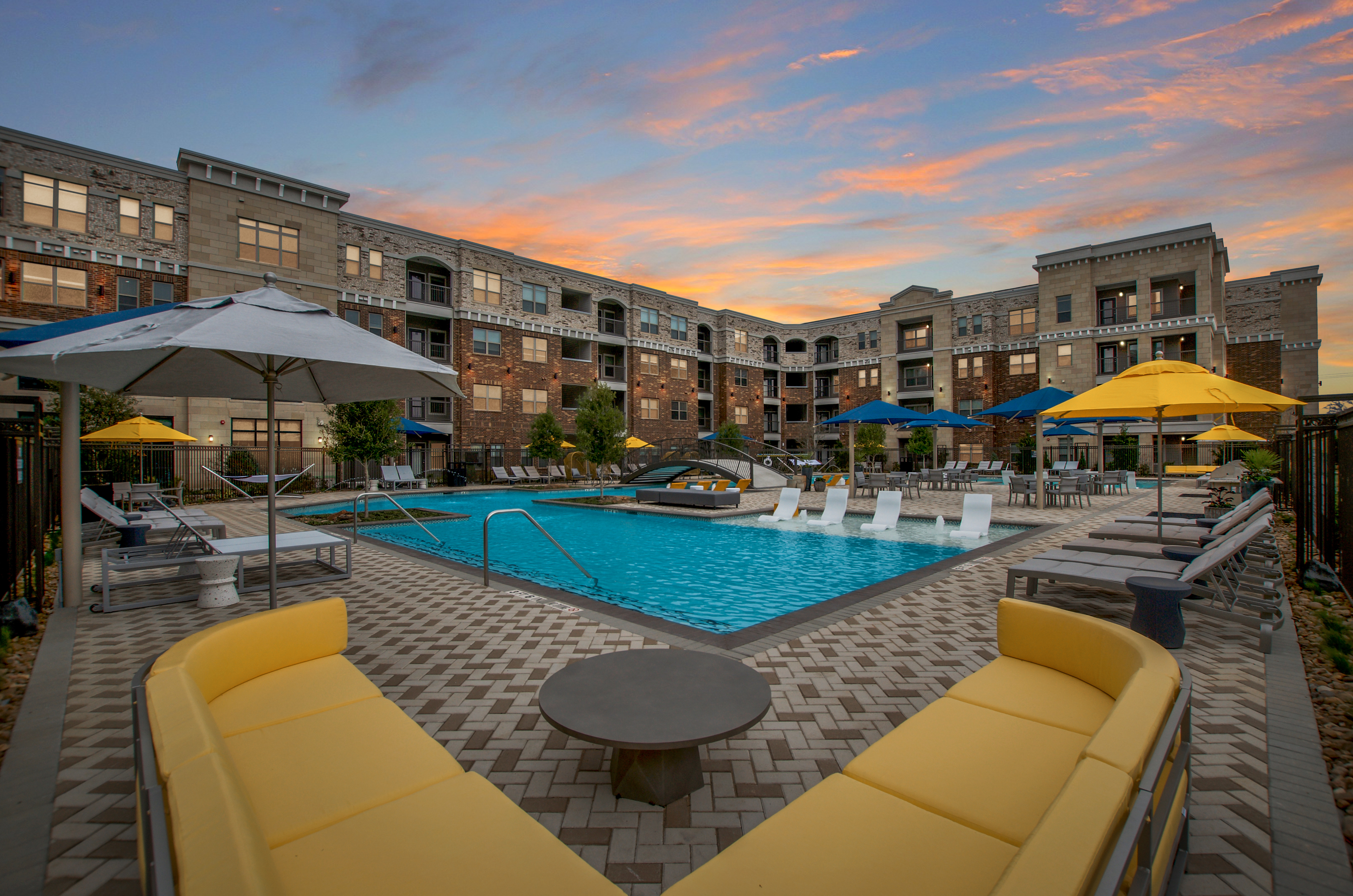 Pool at Avalon Frisco North (4 of 4)