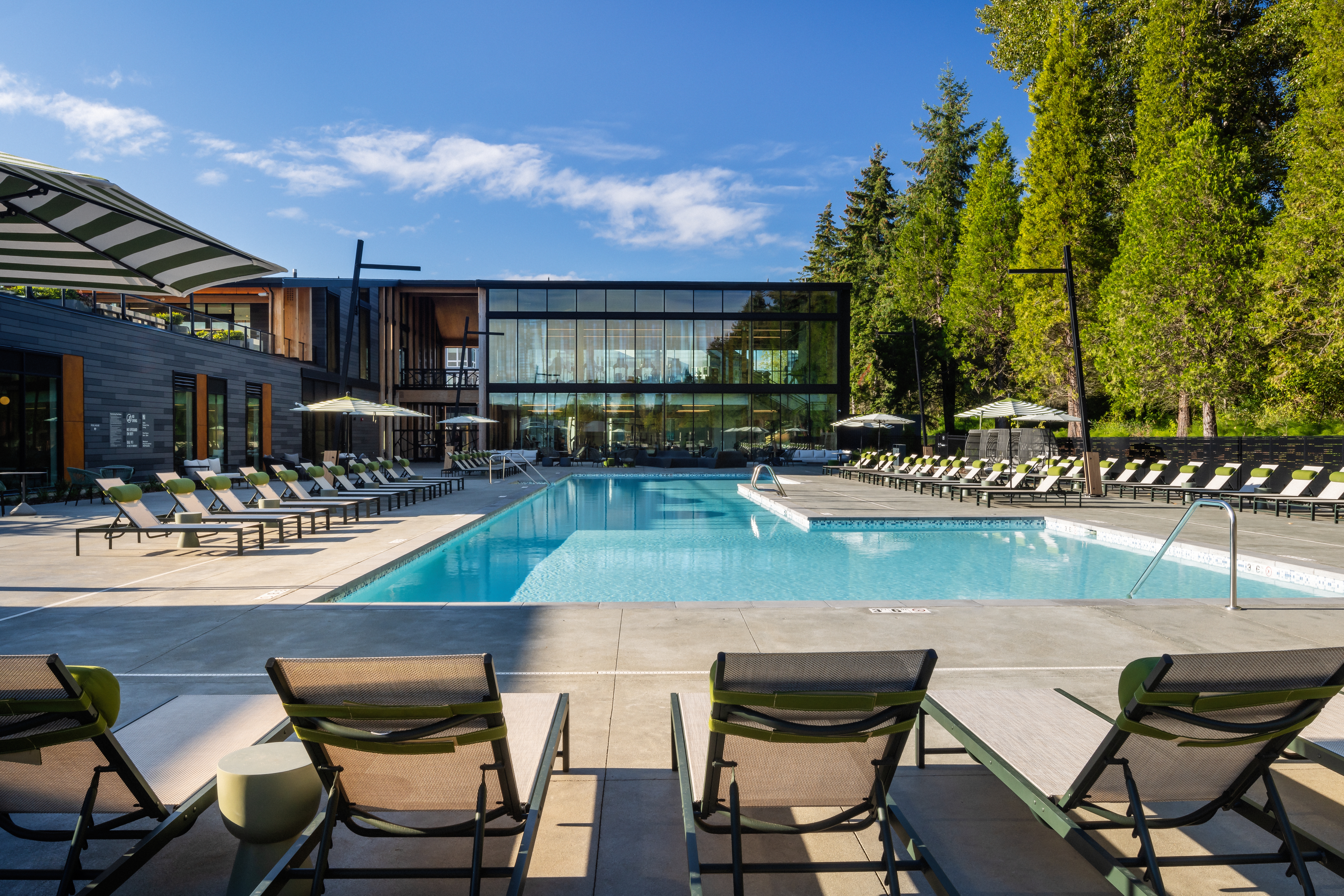 Pool at Avalon Bothell Commons (1 of 2)