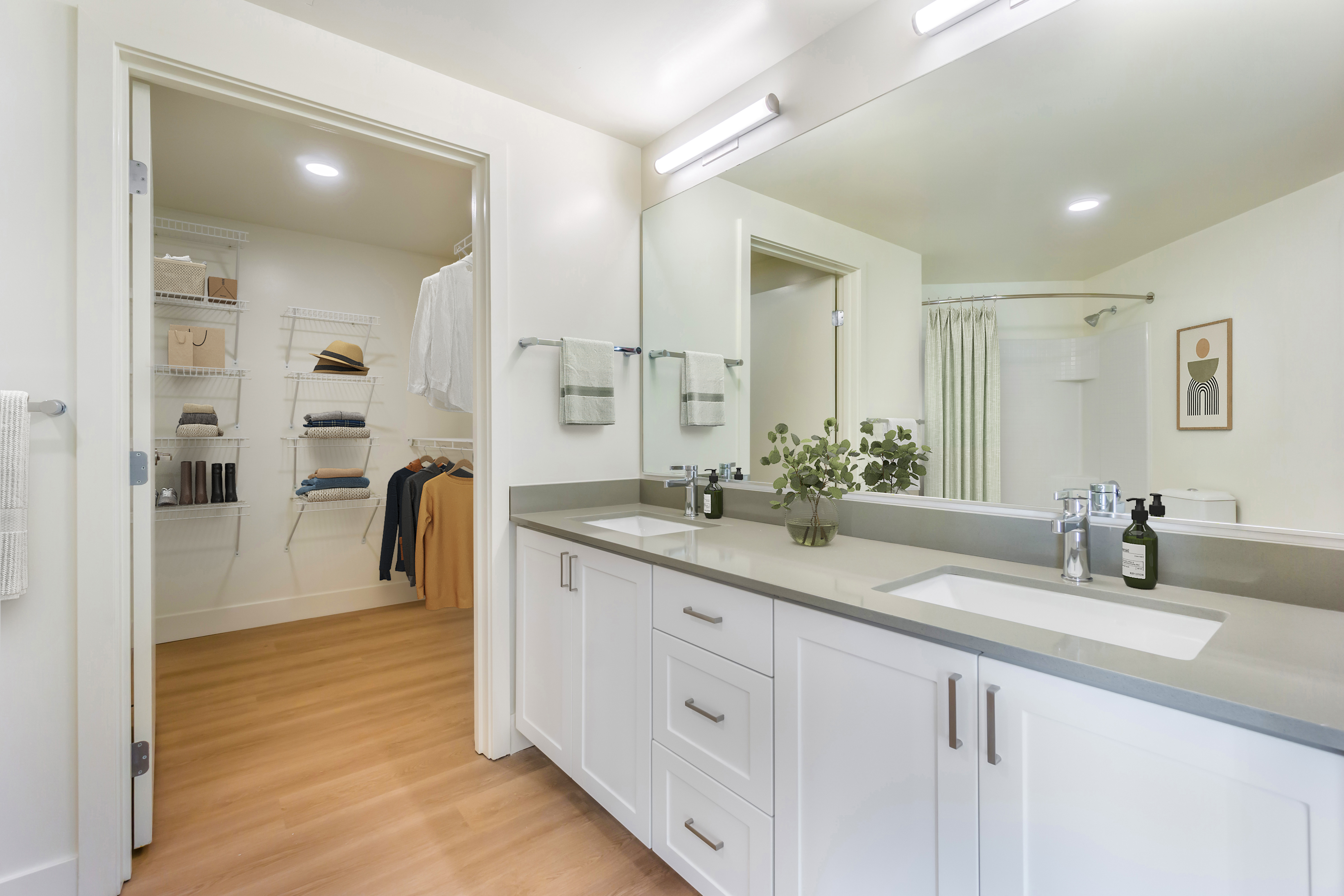Avalon Towers Bellevue 6 of 12