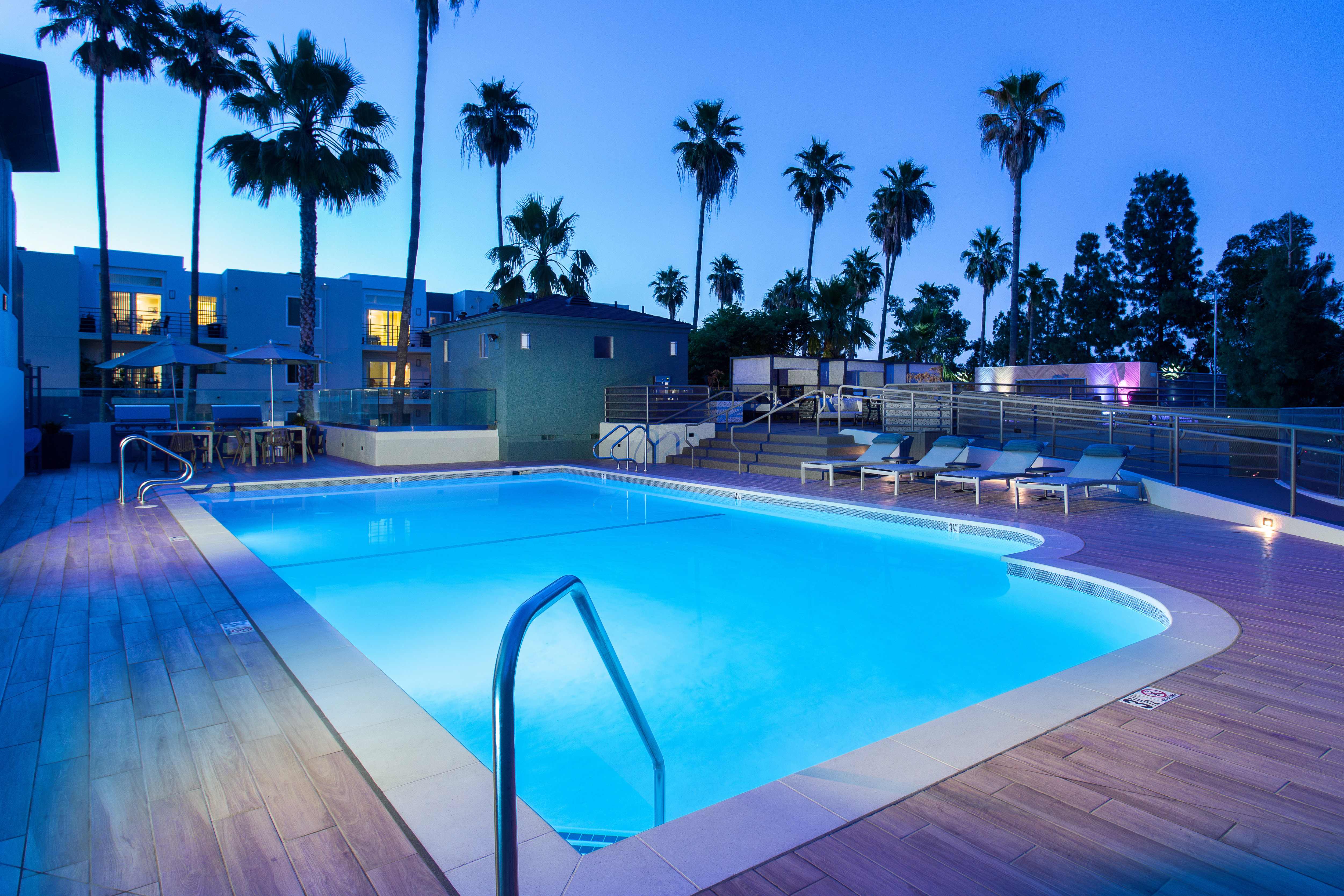 Pool at Avalon (6 of 6)