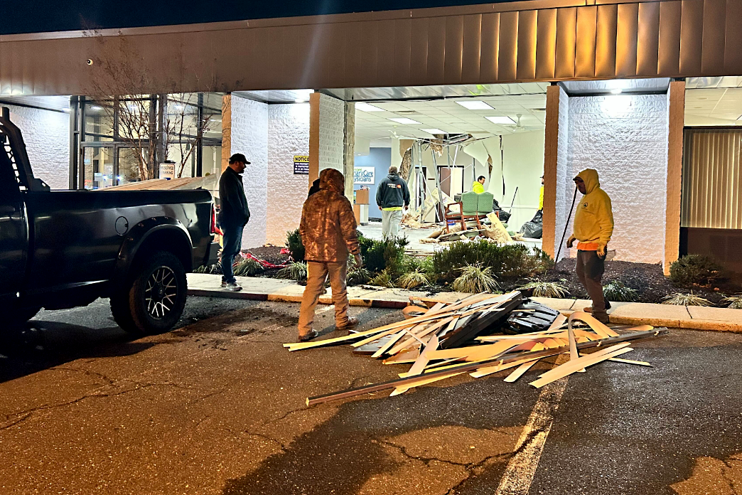 2 people hospitalized after car crashes into Glen Burnie doctor's office