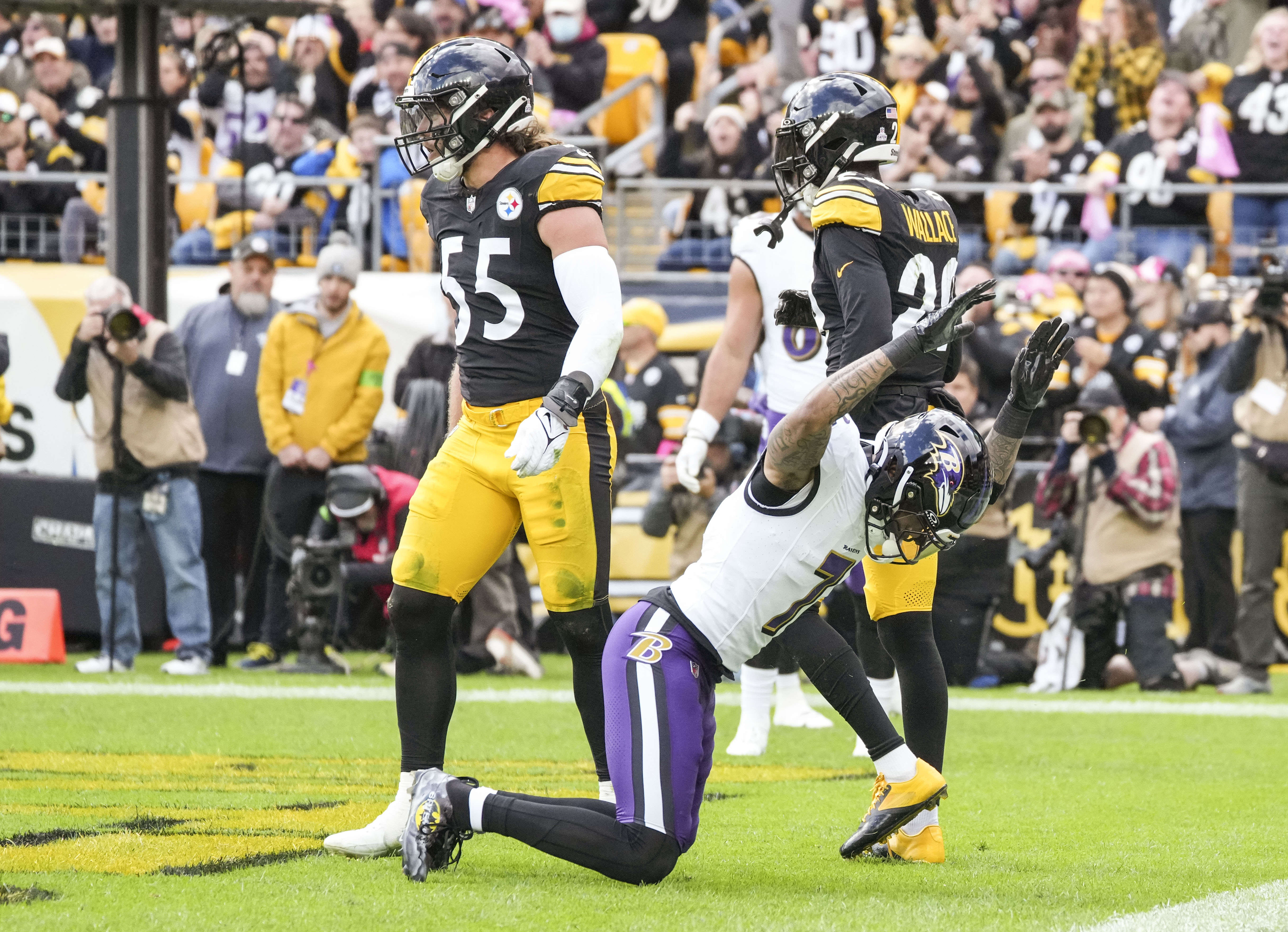 Pittsburgh Steelers vs. Baltimore Ravens Tickets Sun, Oct 8, 2023 1:00 pm at  Acrisure Stadium in Pittsburgh, PA