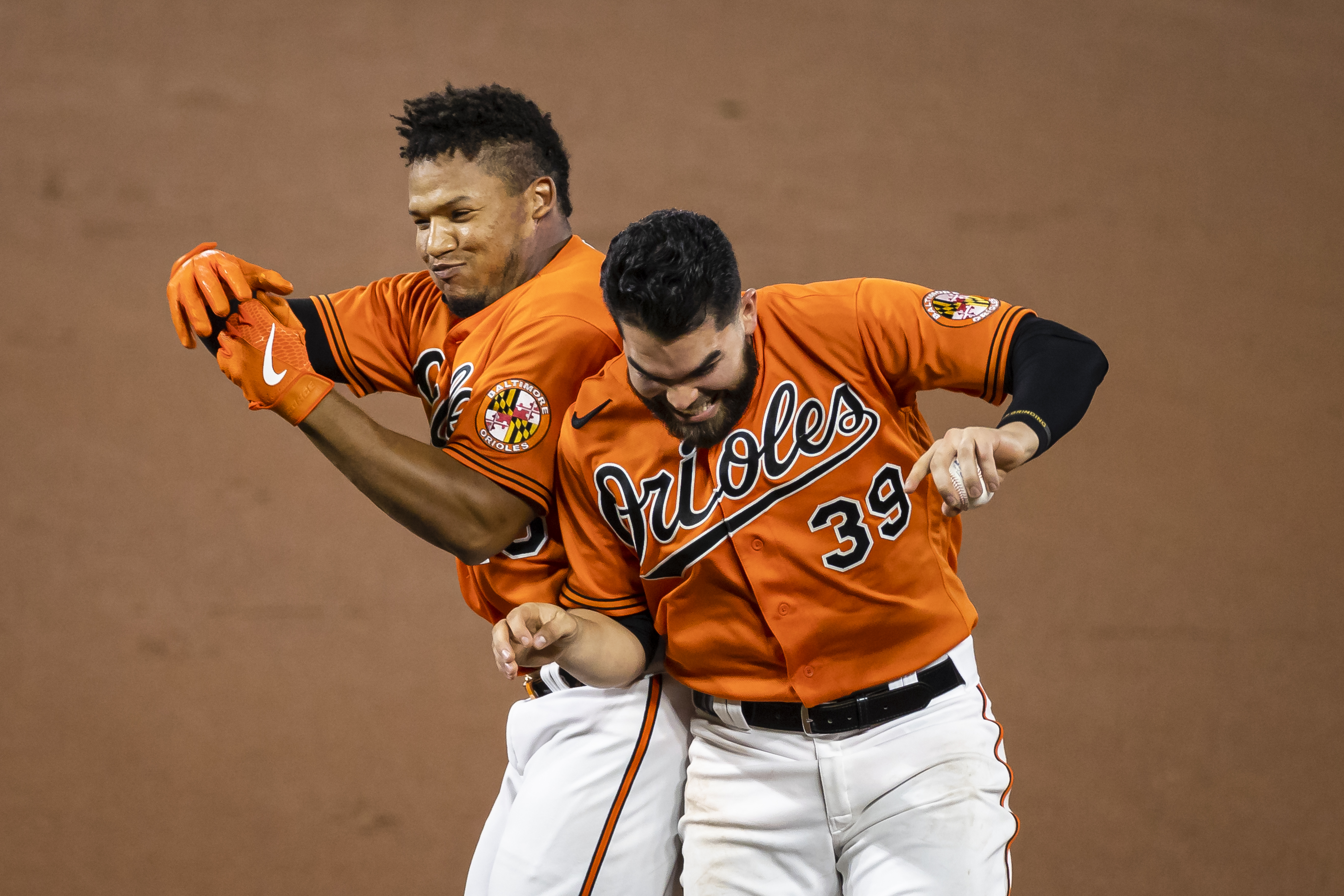 Former Orioles prospect Mike Yastrzemski makes Camden Yards debut in Giants  uniform