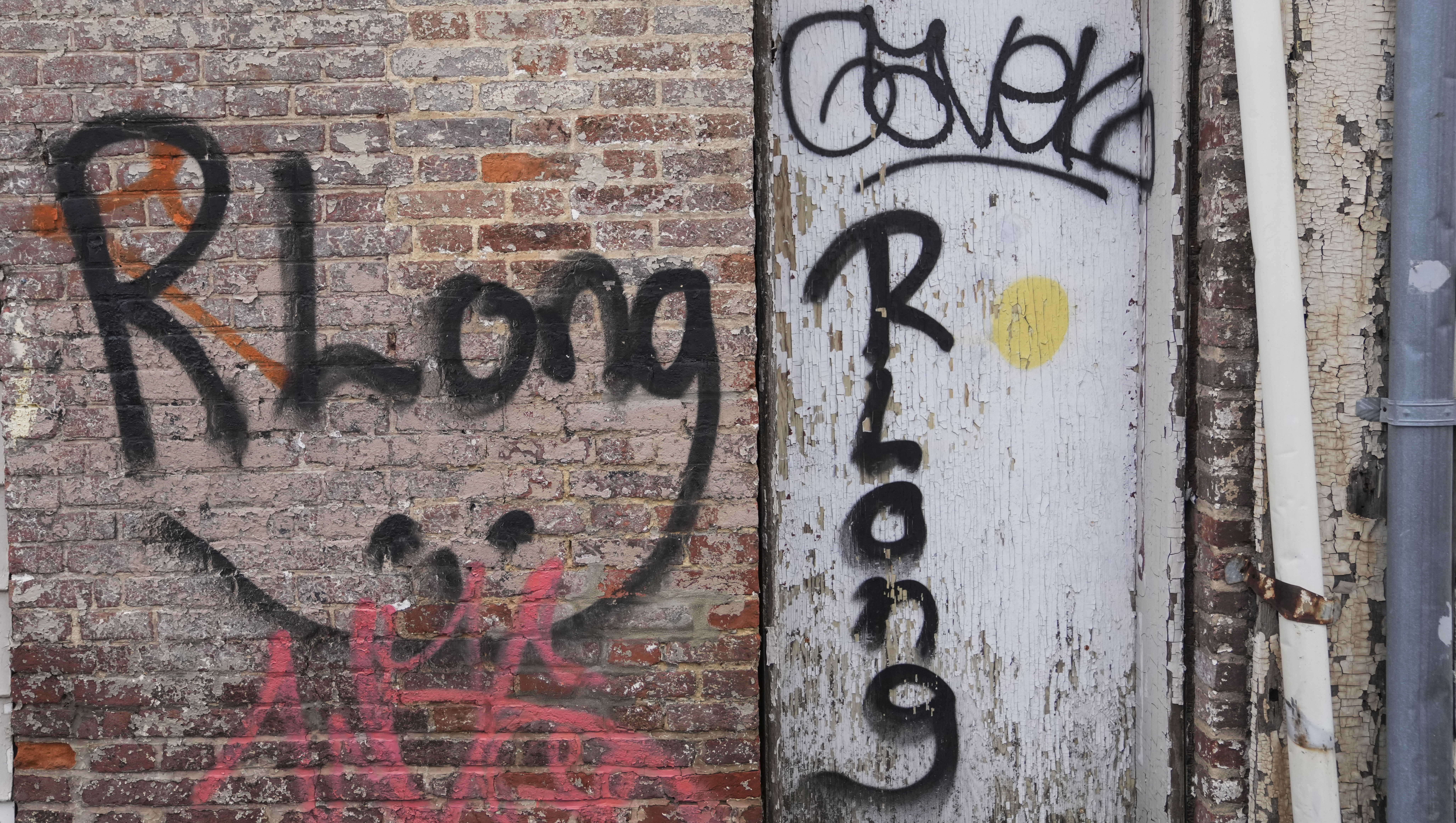 Who is behind the 'RLong' graffiti tag spray-painted all over Baltimore? We  investigate - The Baltimore Banner