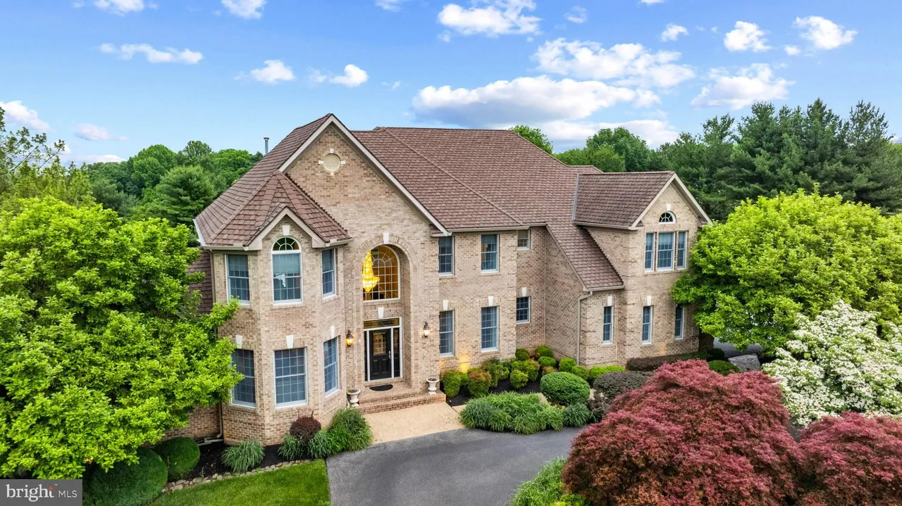 For sale: Impressive estate with an outdoor oasis in Clarksville